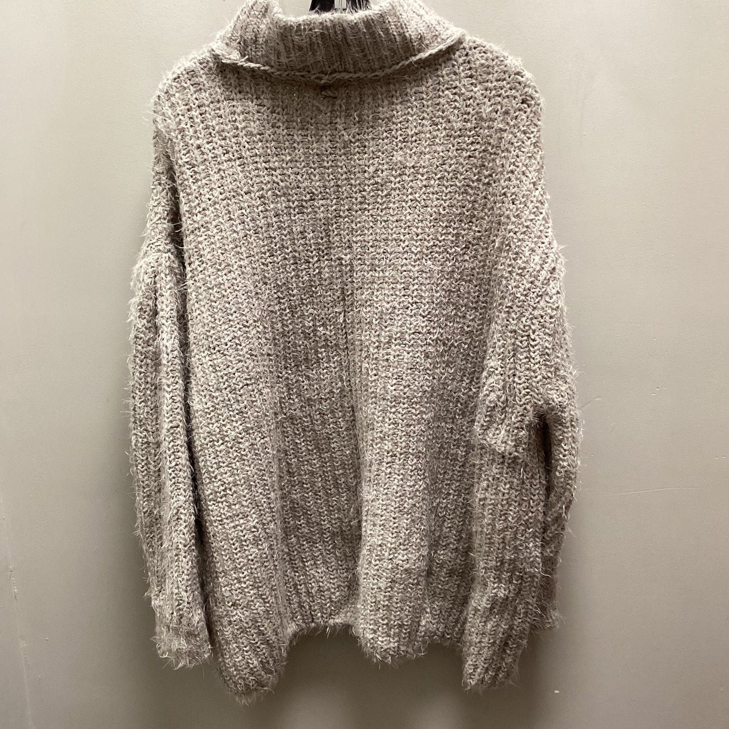 Sweater By Free People In Grey, Size: Xs