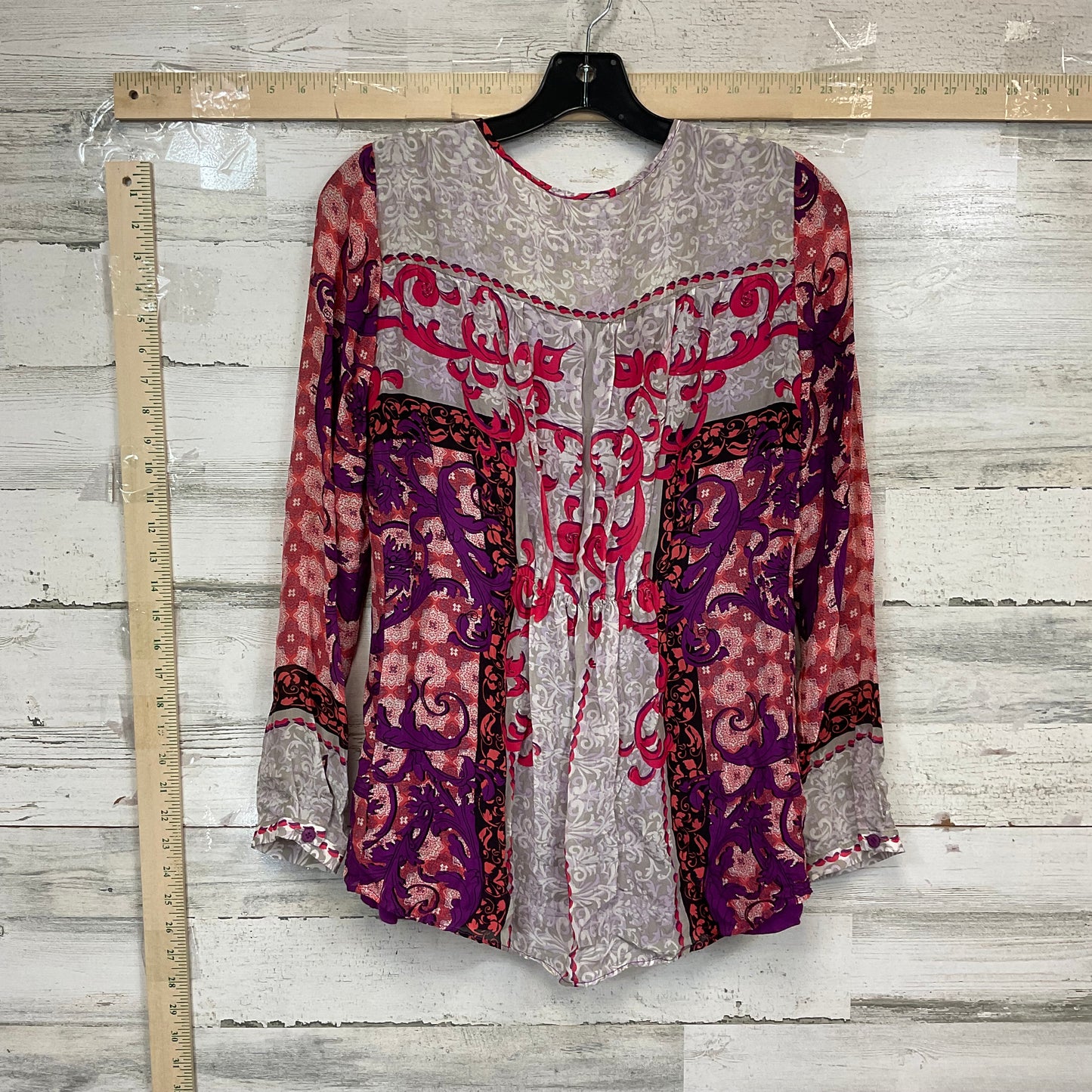 Top Long Sleeve By Hale Bob In Grey & Pink, Size: Xs