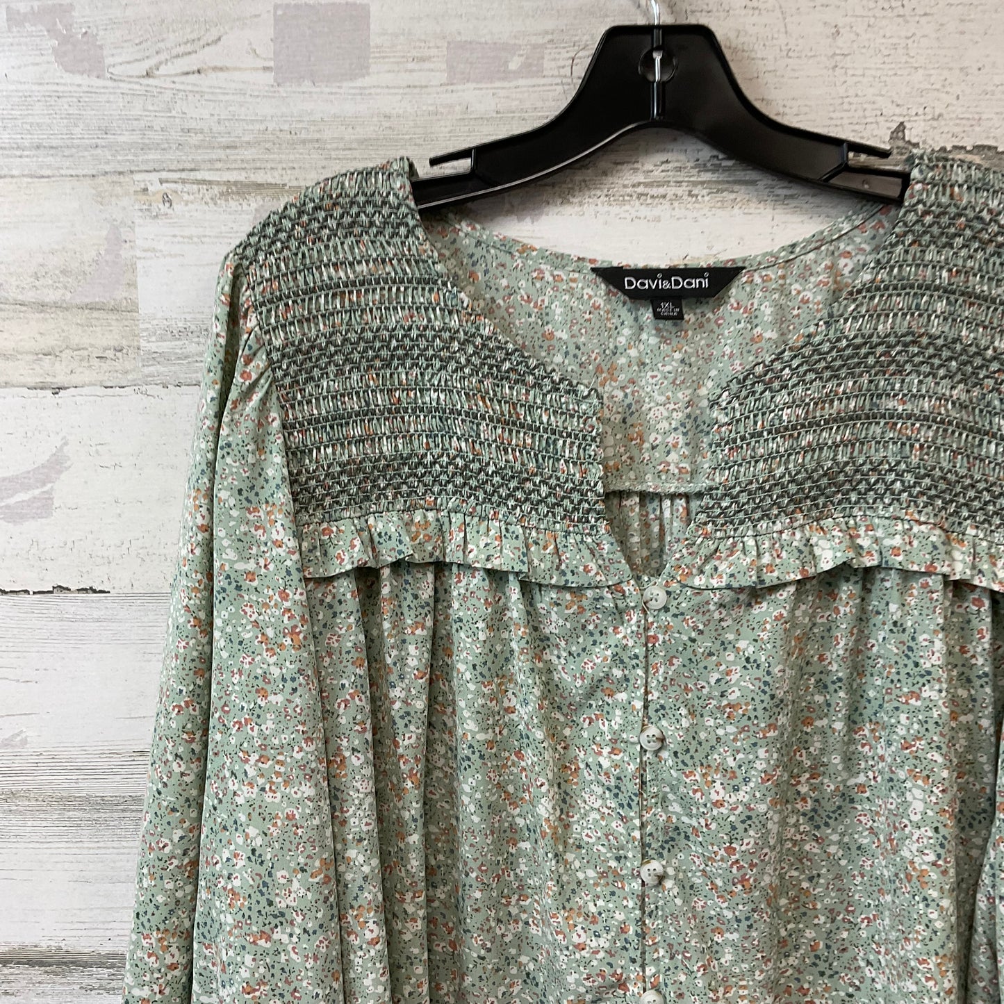 Top Long Sleeve By Davi & Dani In Green, Size: 1x