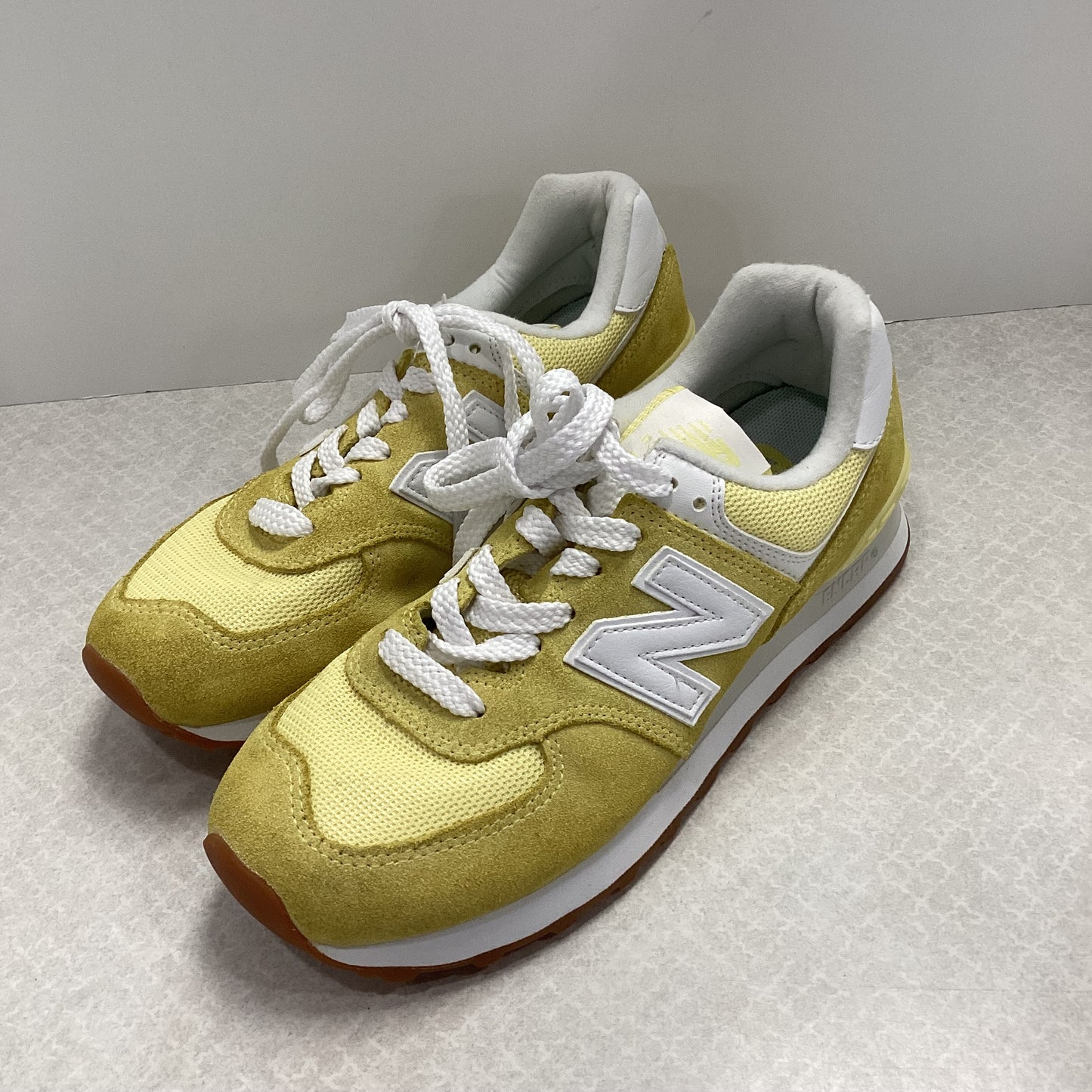 Shoes Athletic By New Balance In Yellow, Size: 6.5