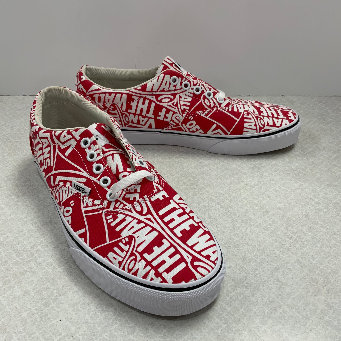 Shoes Sneakers By Vans In Red, Size: 11