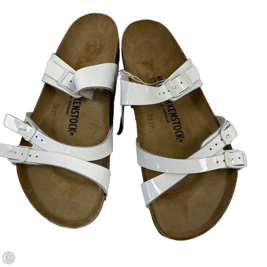 Sandals Flats By Birkenstock In White, Size: 9