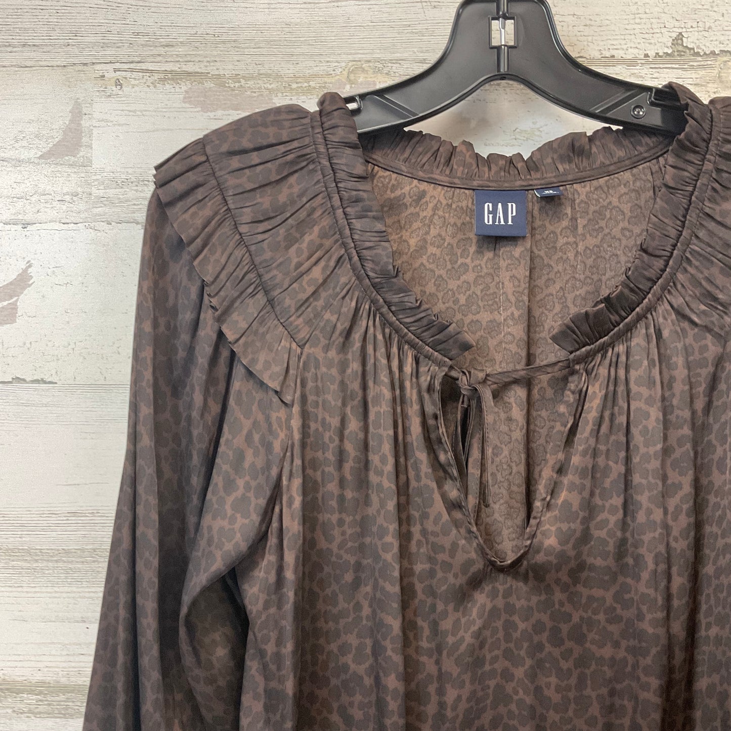 Top Long Sleeve By Gap In Brown, Size: Xs