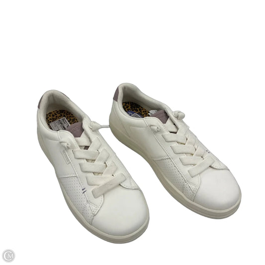 Shoes Sneakers By Hey Dude In White, Size: 11