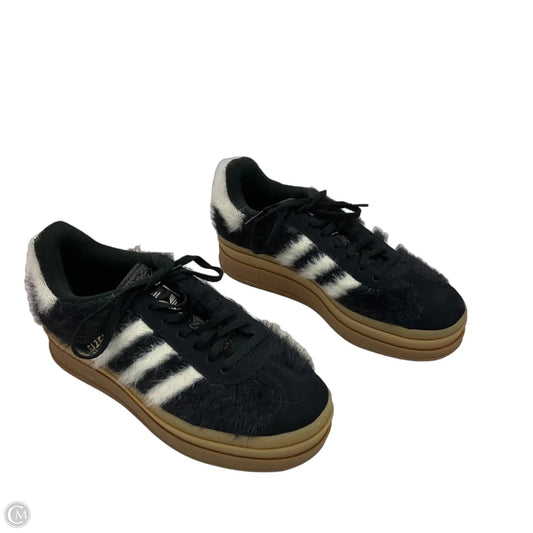 Shoes Sneakers By Adidas In Black, Size: 7