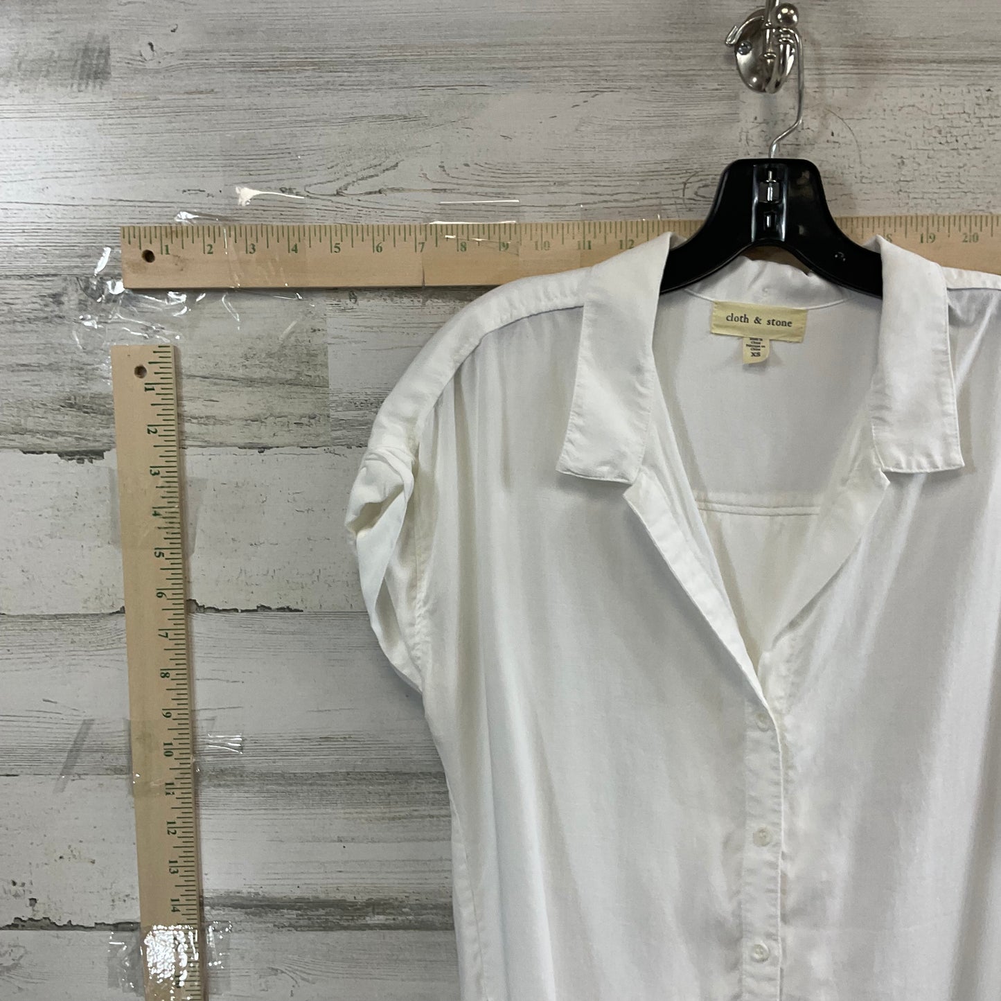 White Blouse Short Sleeve Cloth & Stone, Size Xs