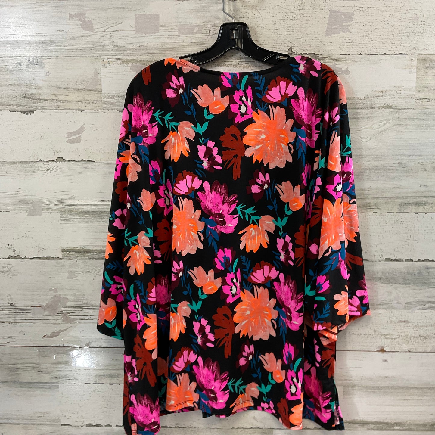 Top 3/4 Sleeve By DEAR SCARLETT In Black, Size: 3x