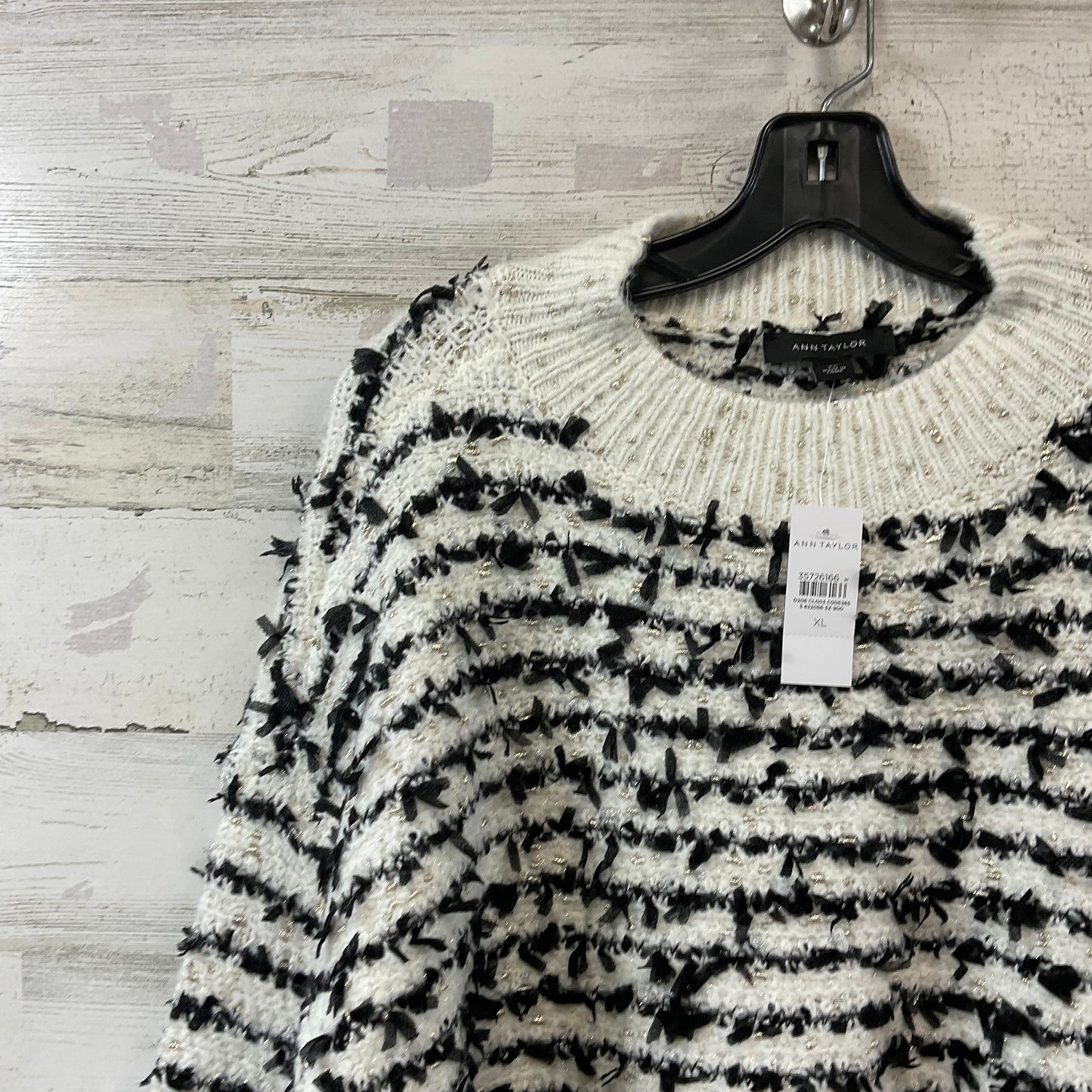 Sweater By Ann Taylor In Black & Cream, Size: Xl