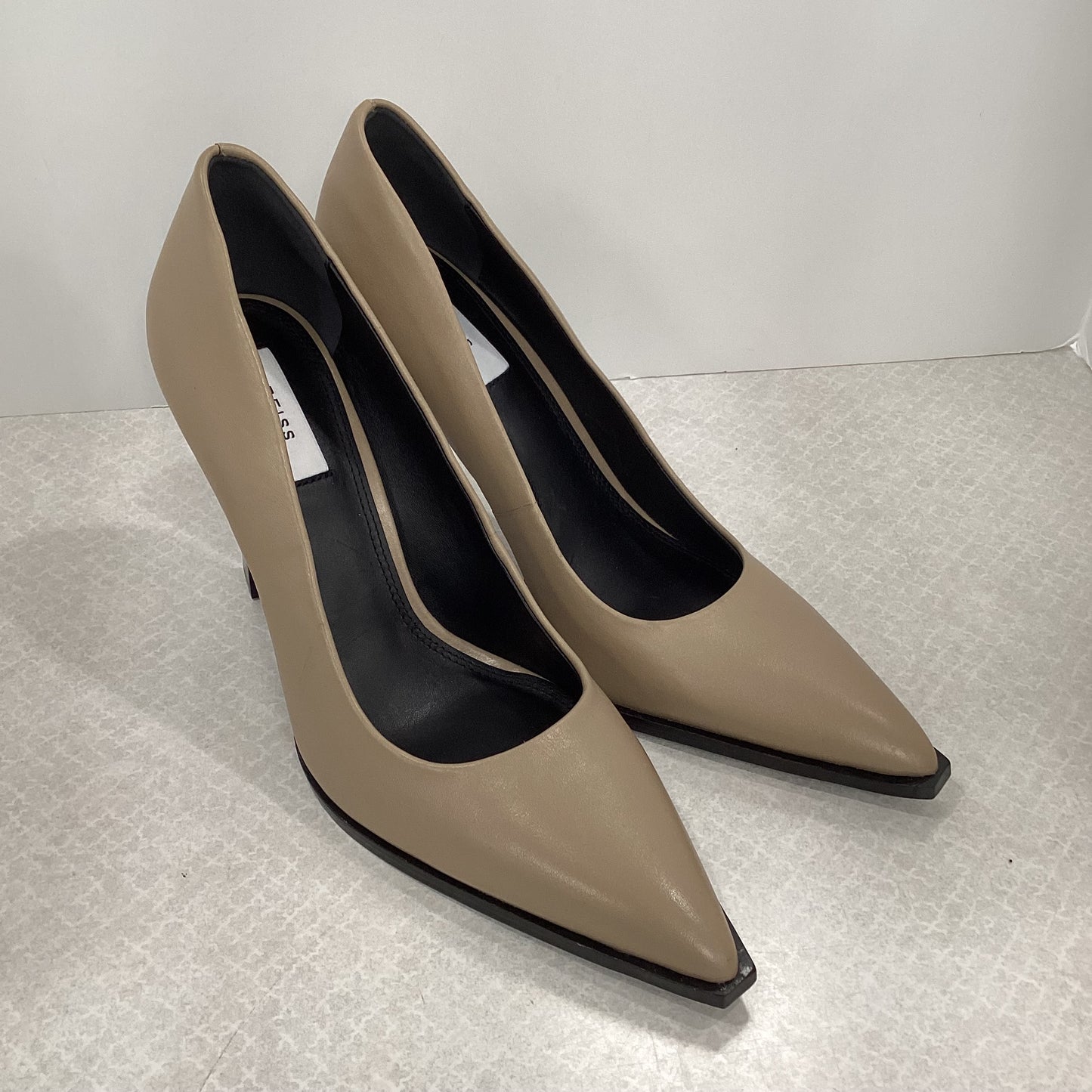 Shoes Heels Stiletto By Reiss In Beige, Size: 10