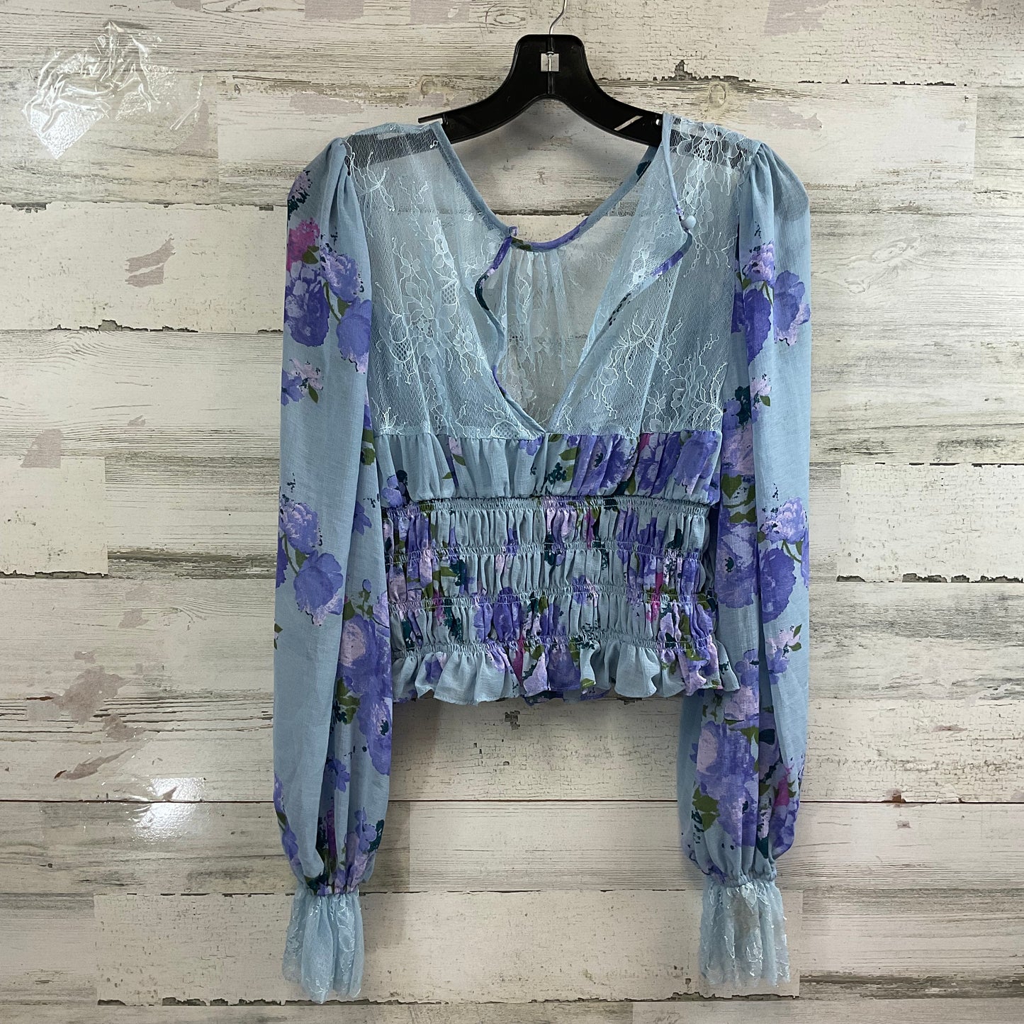 Top Long Sleeve By Free People In Blue, Size: M