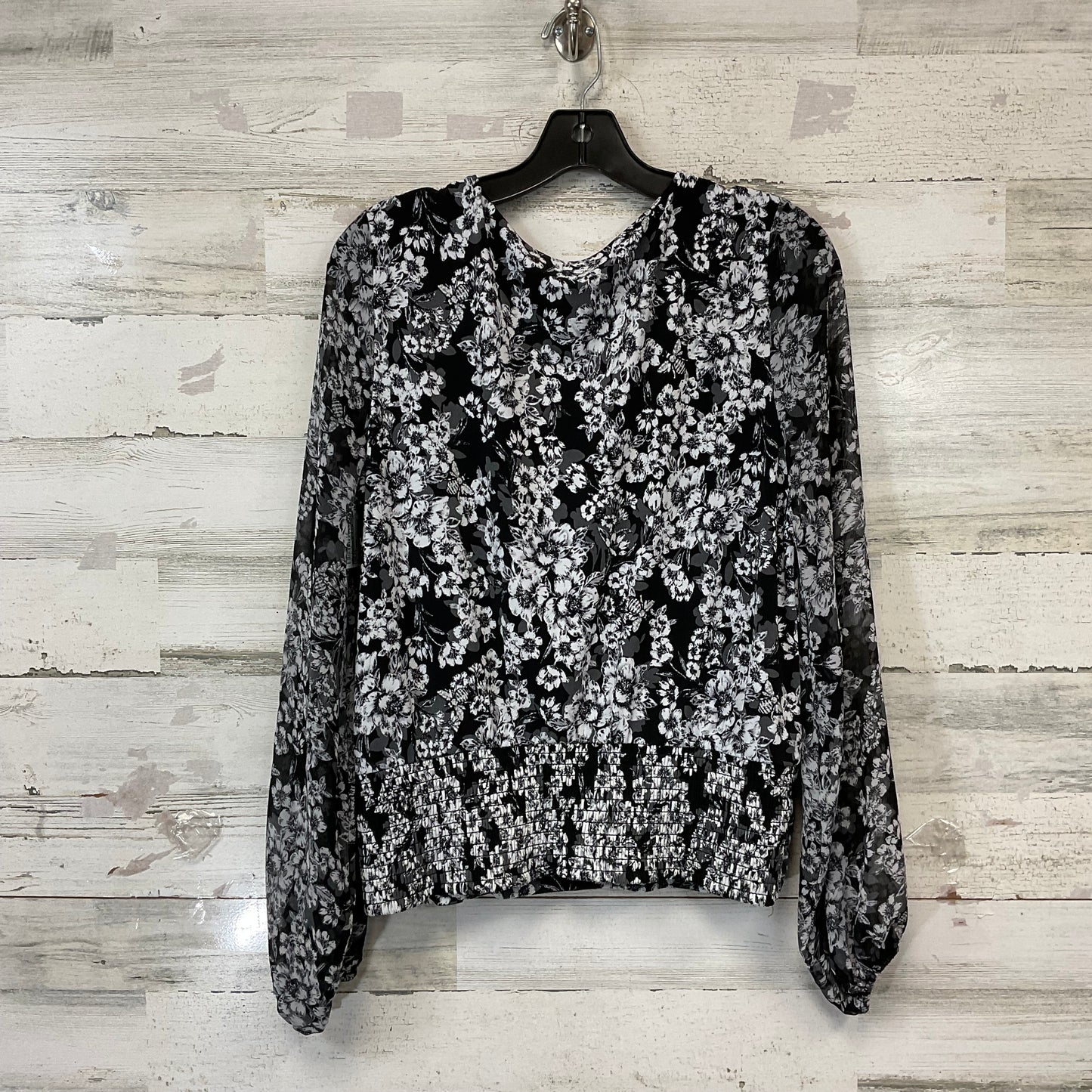 Top Long Sleeve By White House Black Market In Black & White, Size: M