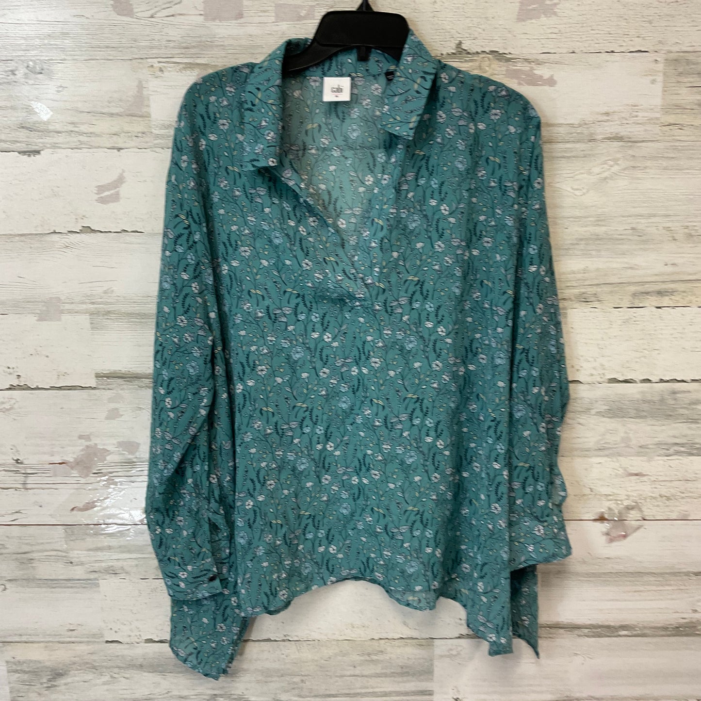 Top Long Sleeve By Cabi In Green, Size: M