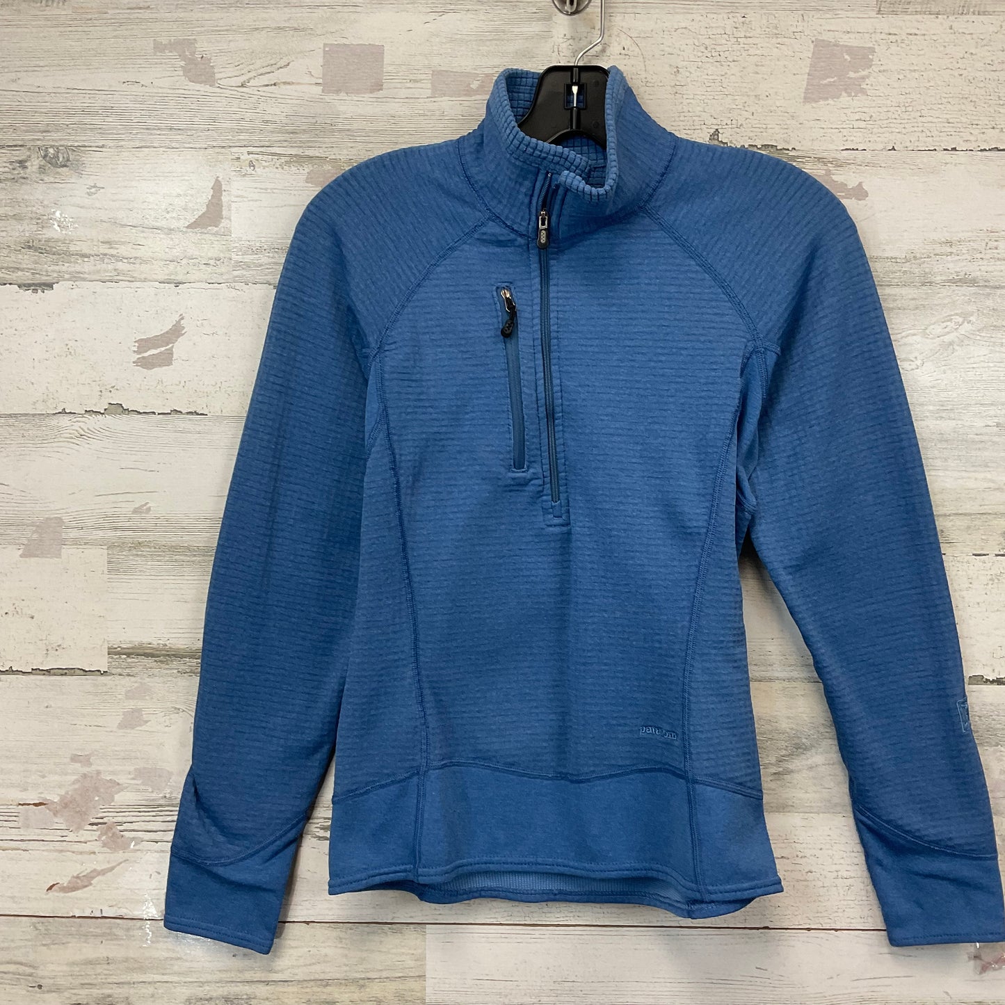 Athletic Top Long Sleeve Collar By Patagonia In Blue, Size: S