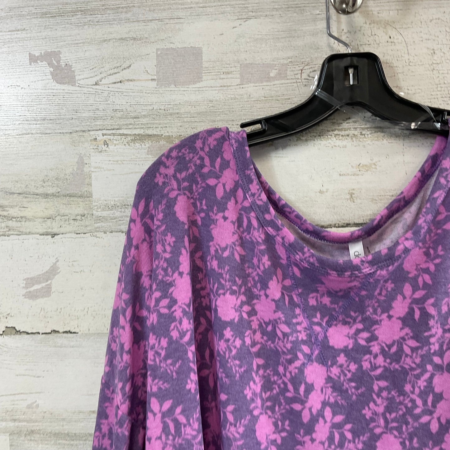 Top Long Sleeve By DEAR SCARLETT In Purple, Size: 2x