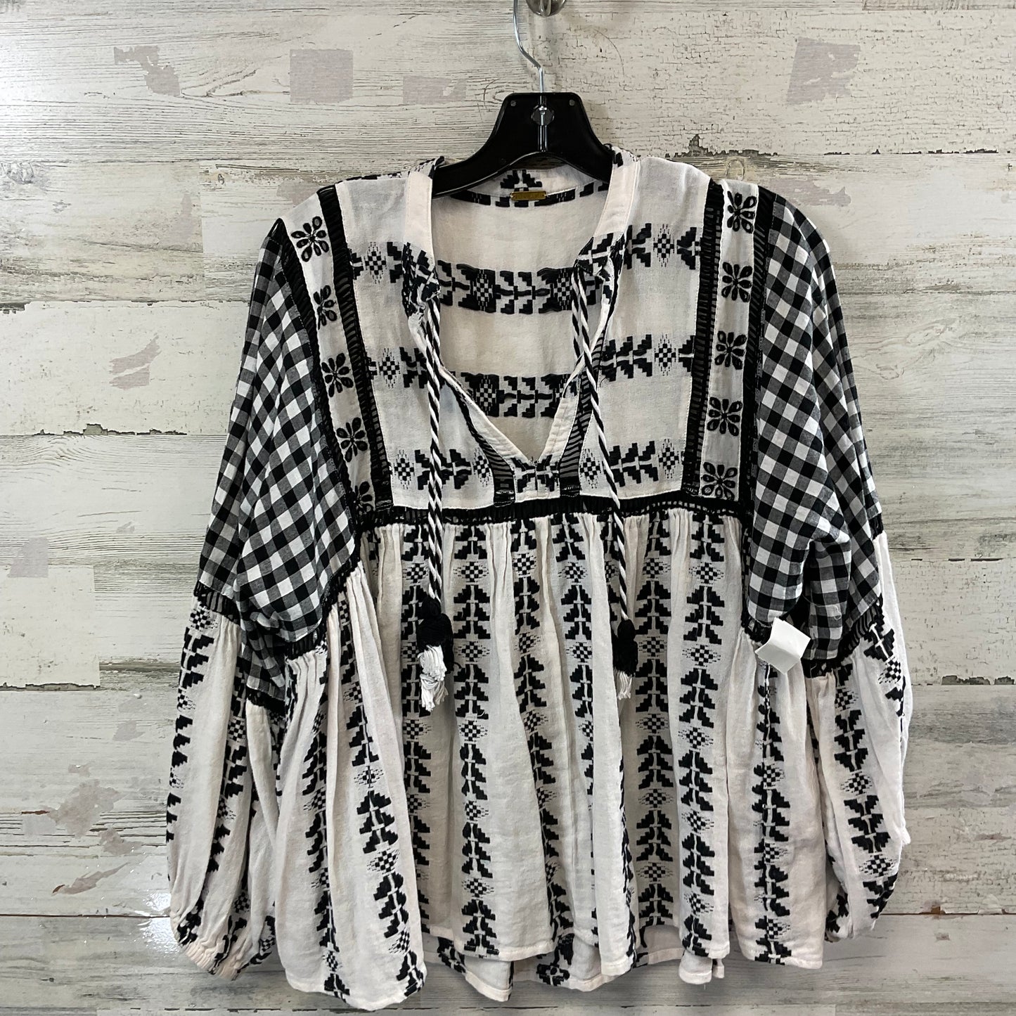 Top Long Sleeve By DODO BAR OR In Black & White, Size: L