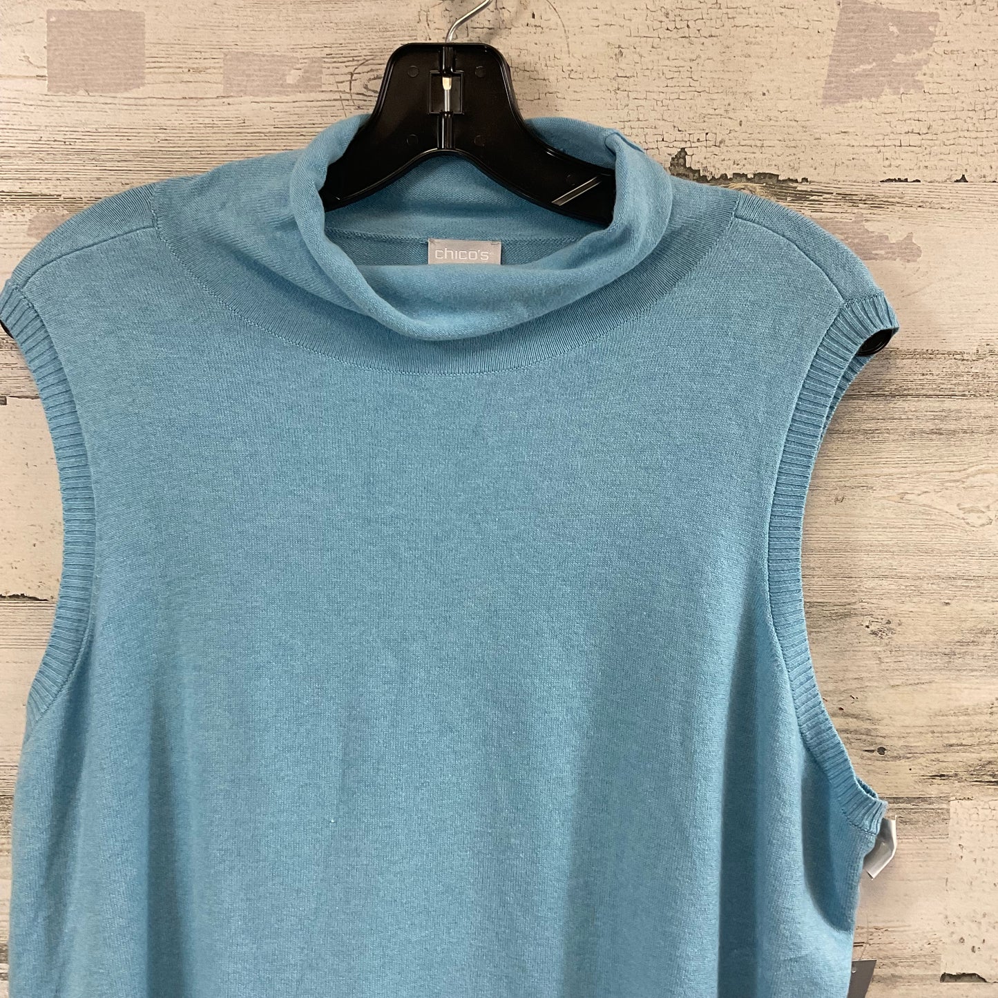 Top Sleeveless By Chicos In Blue, Size: Xl