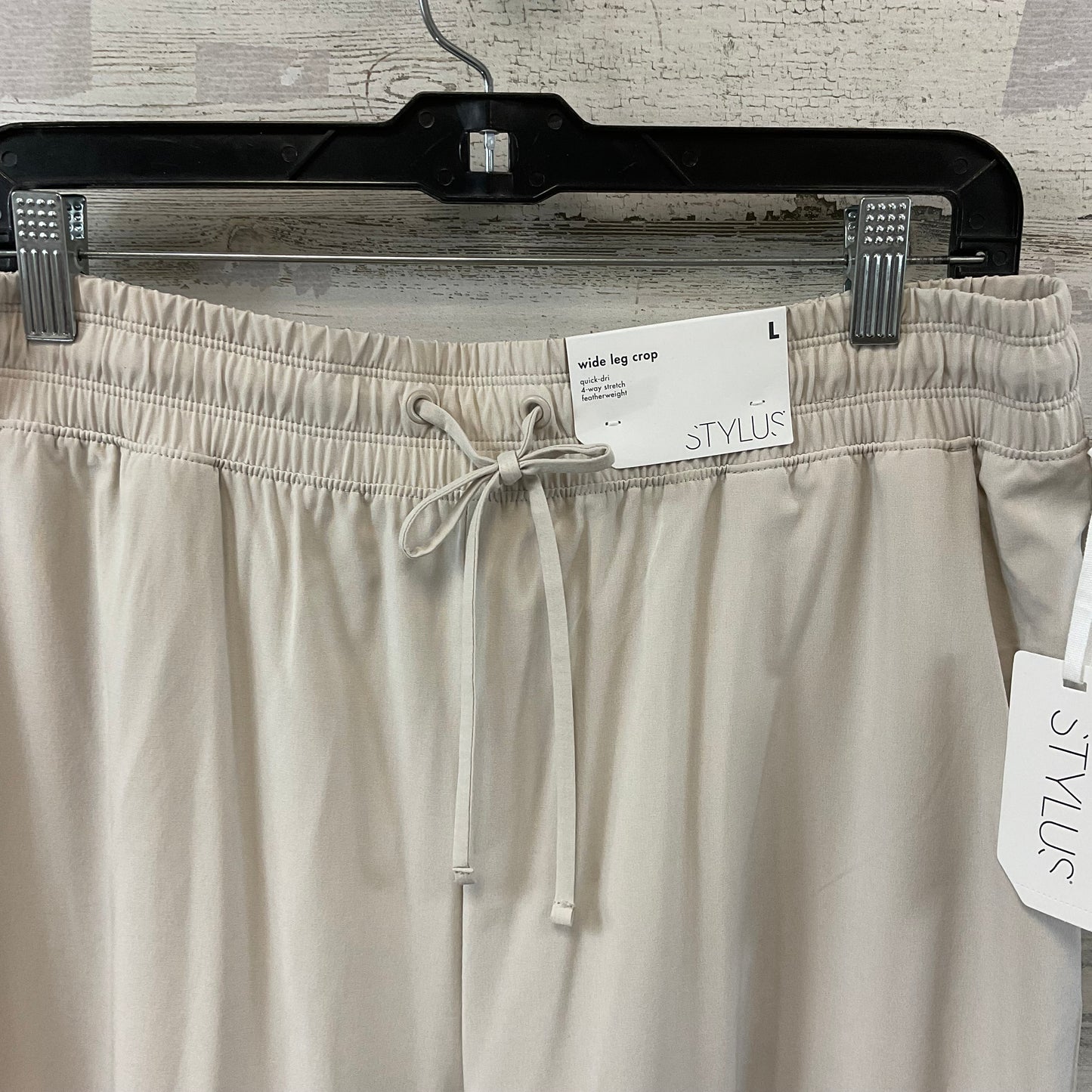 Pants Cropped By Stylus In Cream, Size: L