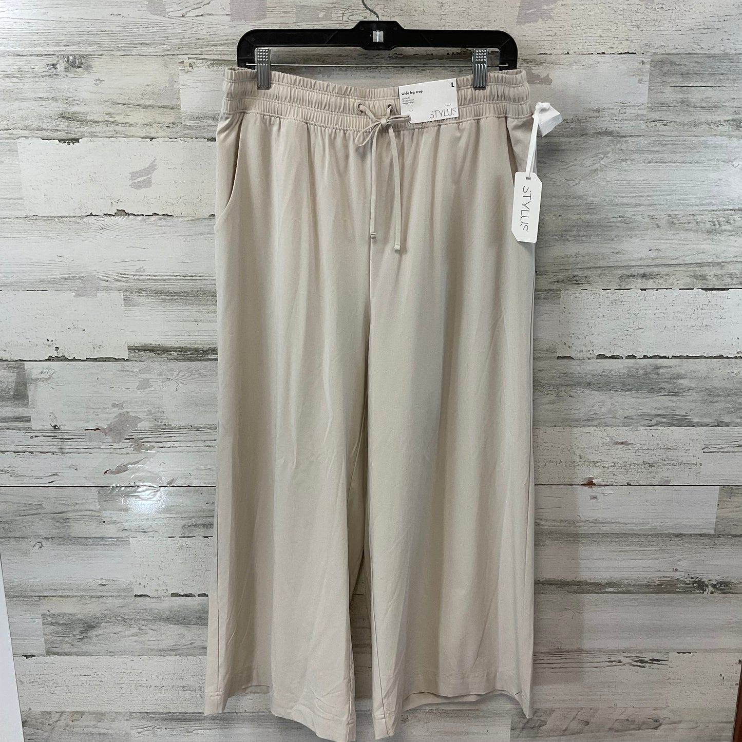 Pants Cropped By Stylus In Cream, Size: L