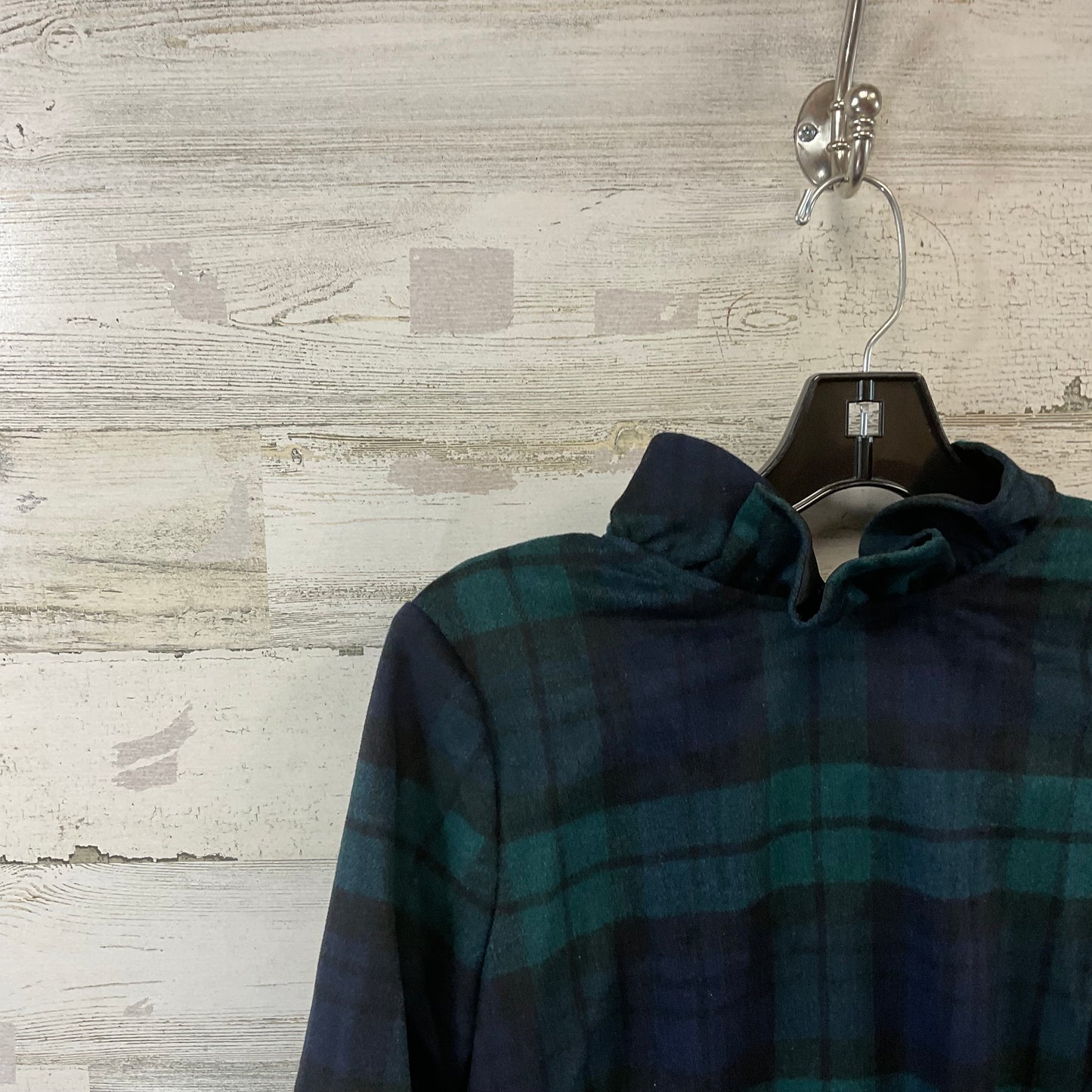 Top Long Sleeve By Tuckernuck In Green, Size: S