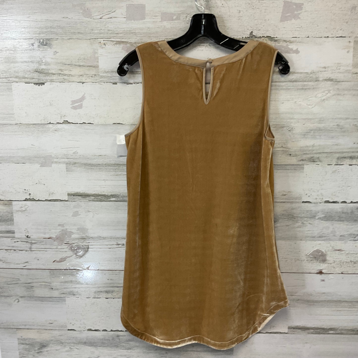 Top Sleeveless By Soft Surroundings In Gold, Size: S