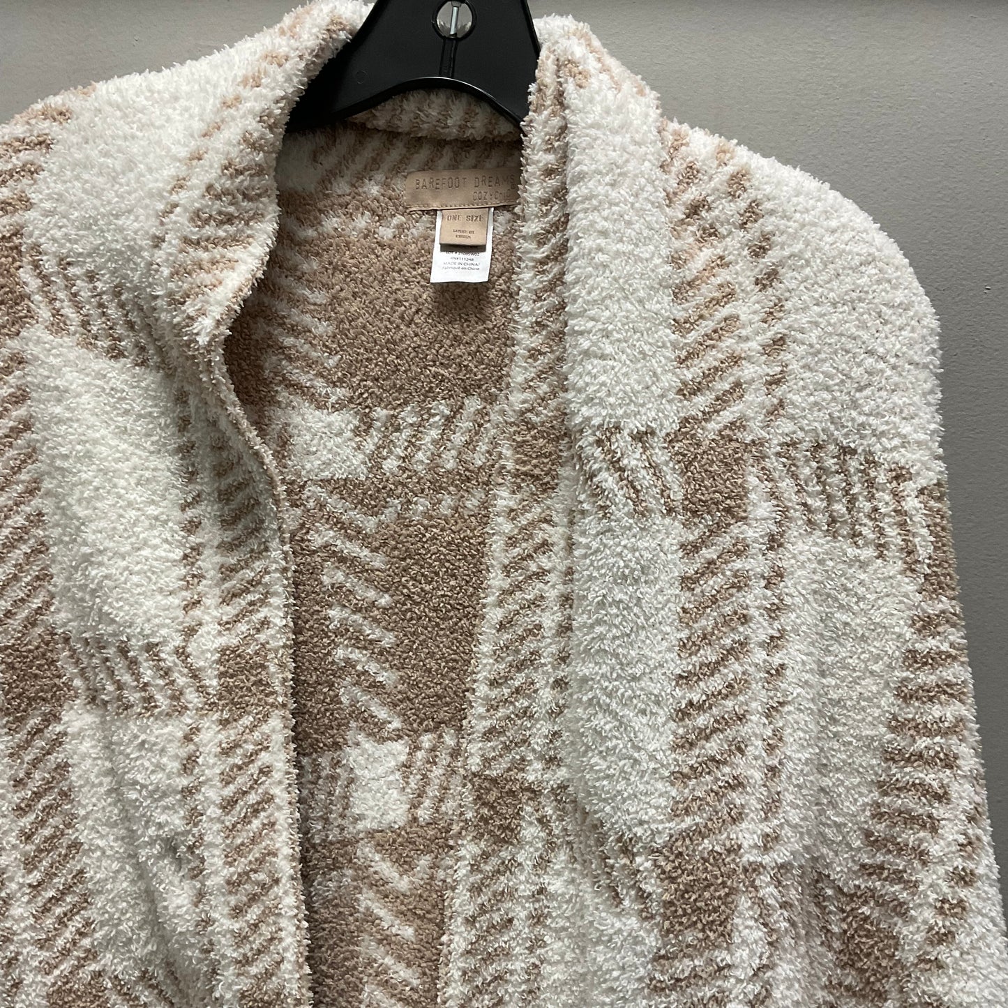 Sweater Cardigan By Barefoot Dreams In Cream, Size: Osfm