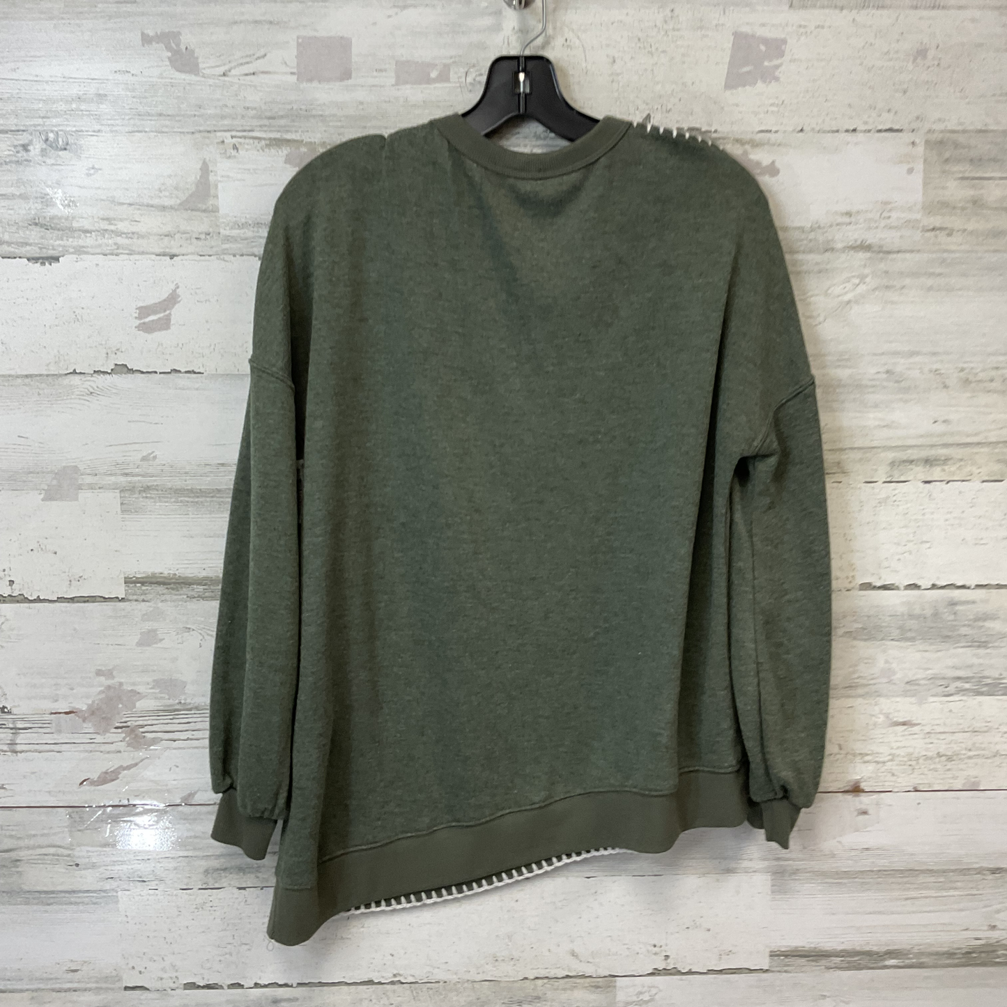 Top Long Sleeve By Democracy In Green, Size: M