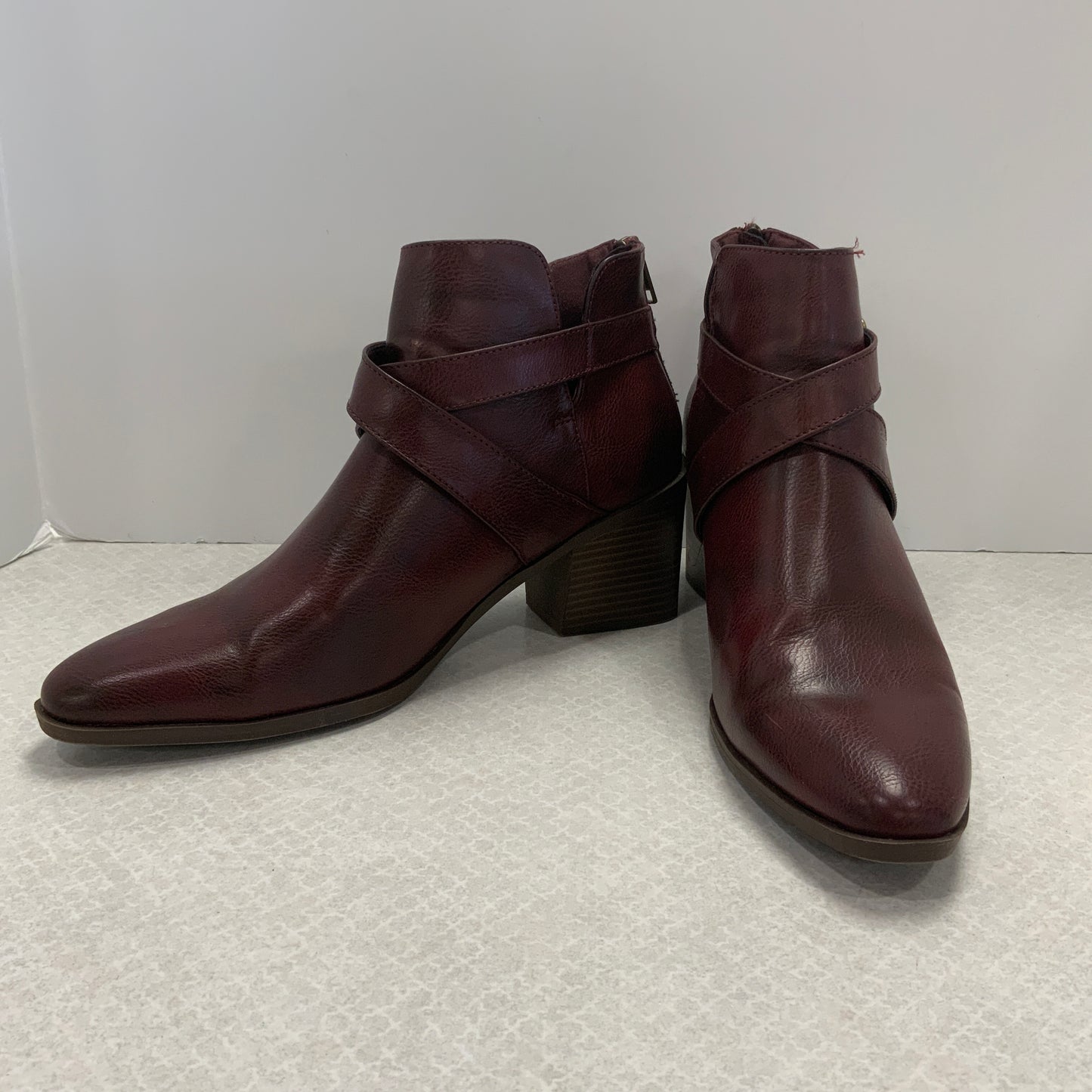 Boots Ankle Heels By Frye And Co In Maroon, Size: 9