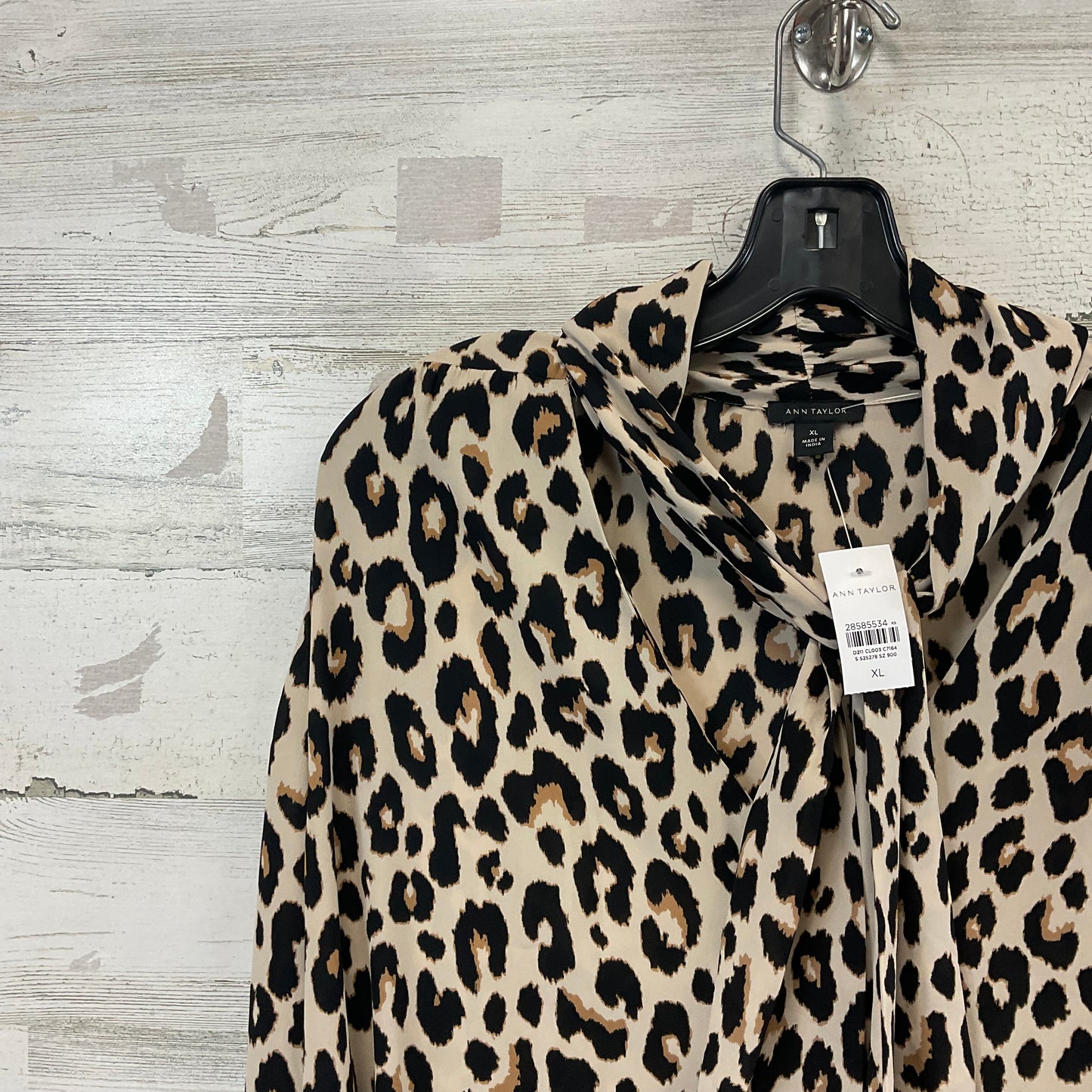 Blouse Long Sleeve By Ann Taylor In Animal Print, Size: Xl