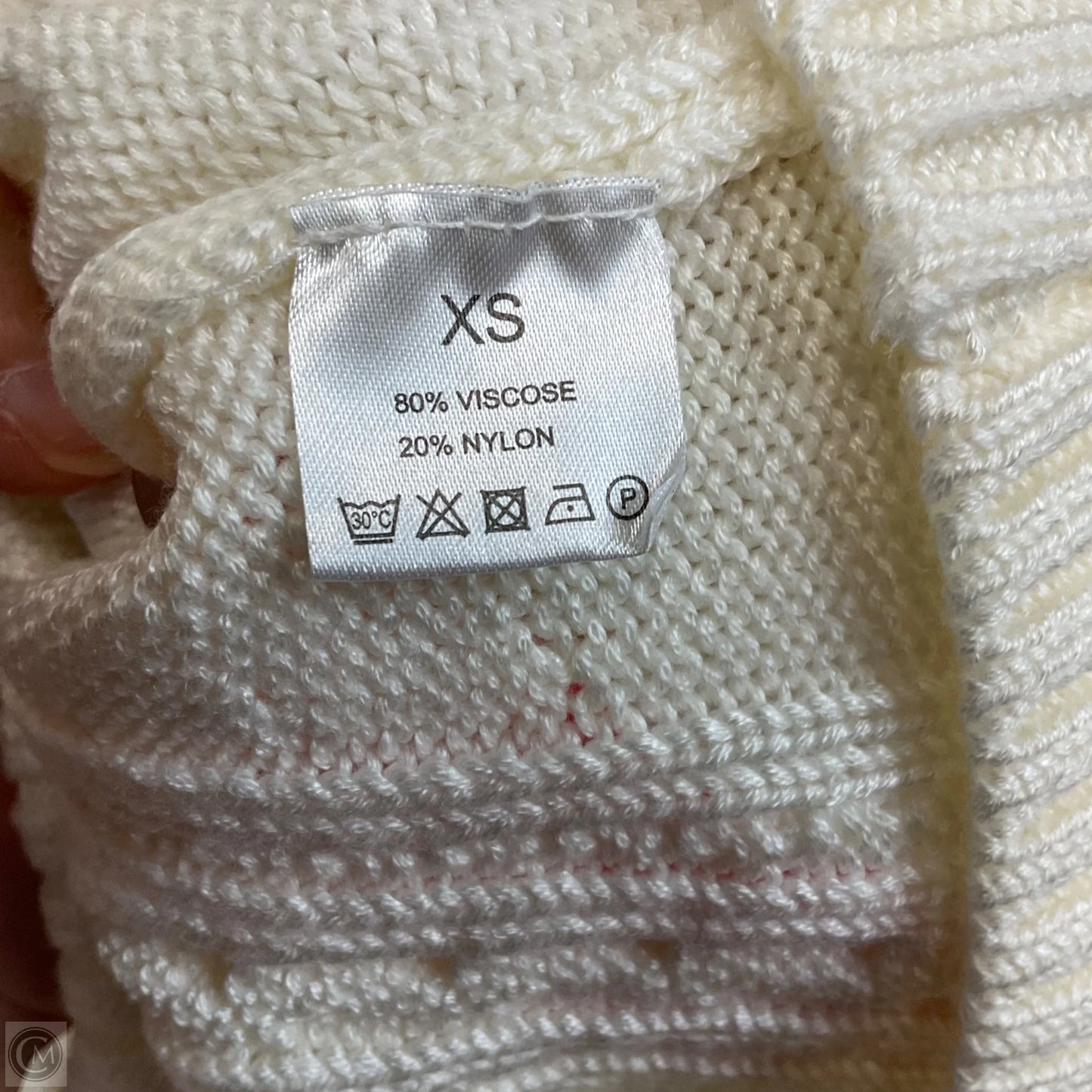 Sweater By V28 In Cream, Size: Xs