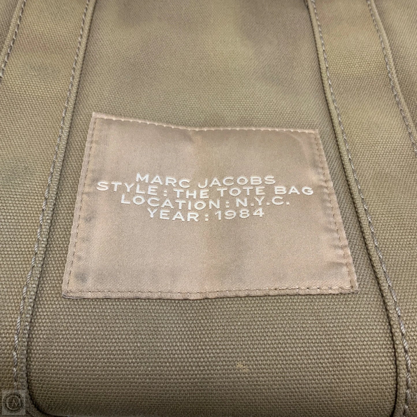 Handbag Designer By Marc Jacobs, Size: Medium