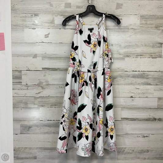 Dress Casual Short By Torrid In White, Size: L