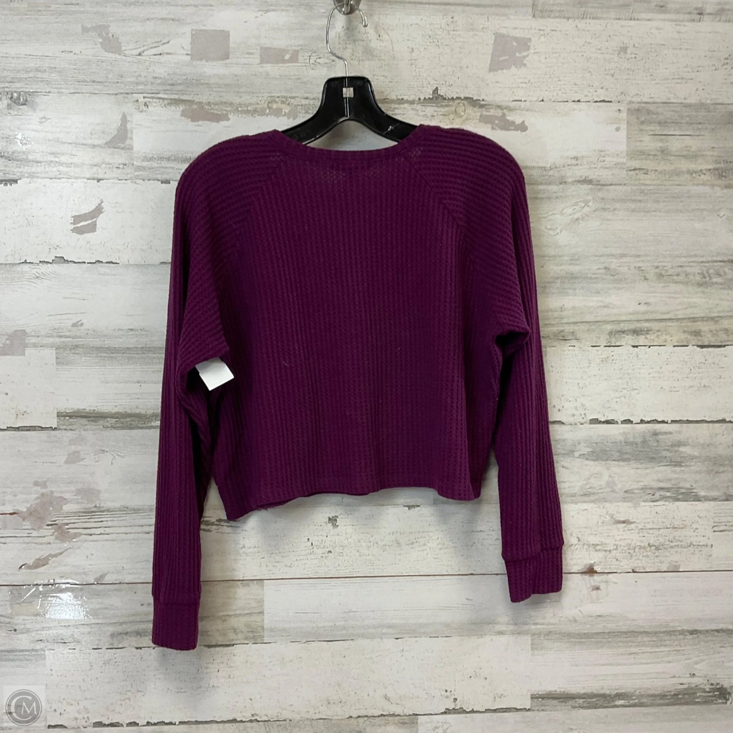 Athletic Top Long Sleeve Crewneck By Beyond Yoga In Purple, Size: Xs