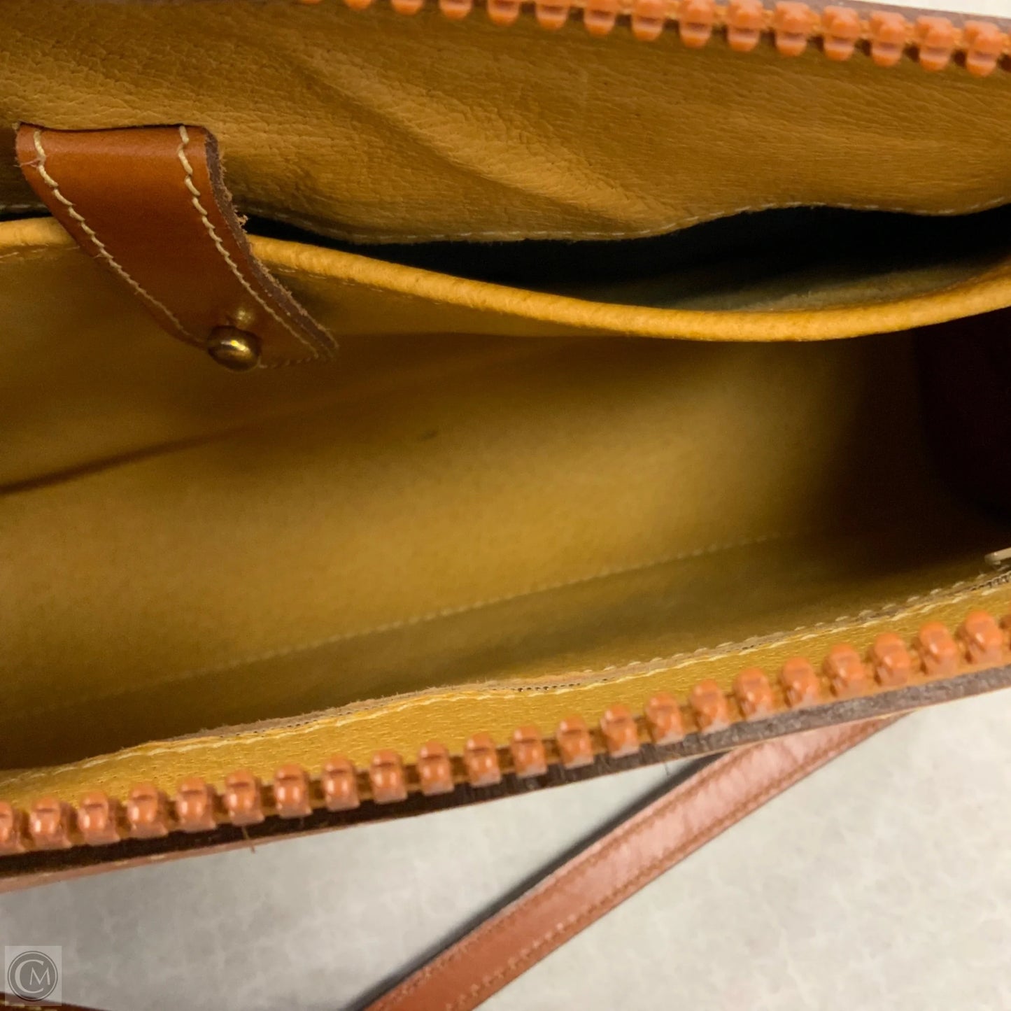 Crossbody Designer By Dooney And Bourke, Size: Medium