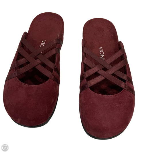 Shoes Flats By Vionic In Maroon, Size: 9
