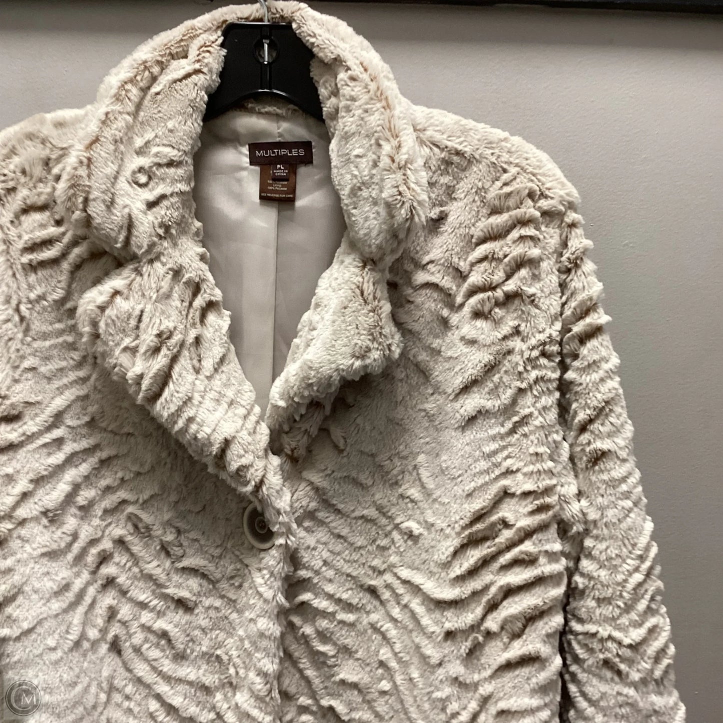 Jacket Faux Fur & Sherpa By Multiples In Cream, Size: Lp
