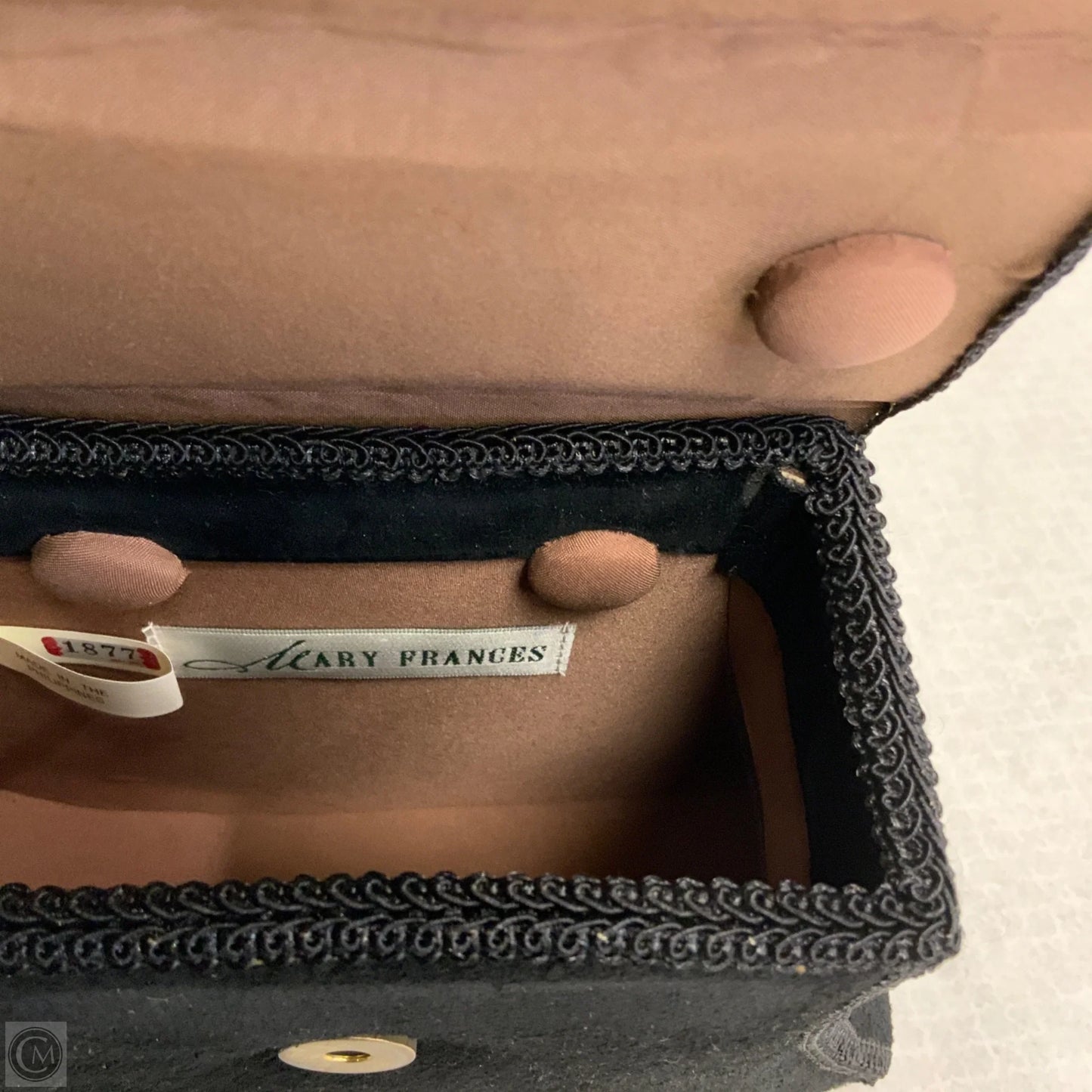 Handbag By Mary Frances , Size: Small