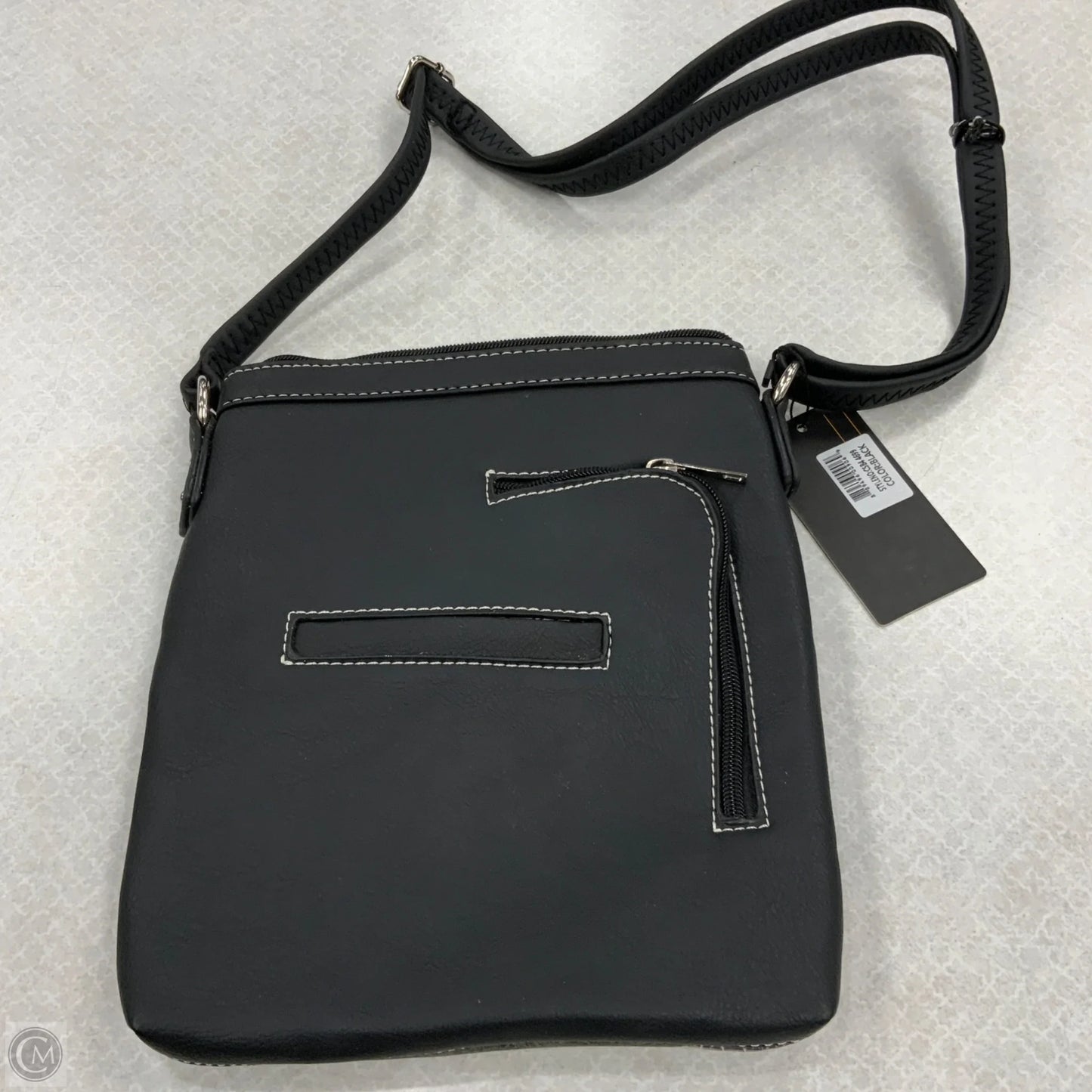 Crossbody By Clothes Mentor, Size: Medium