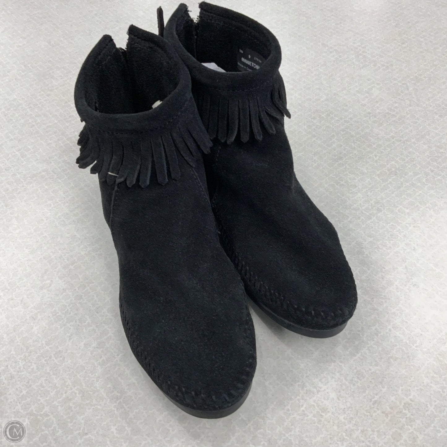 Boots Ankle Flats By Minnetonka In Black, Size: 9