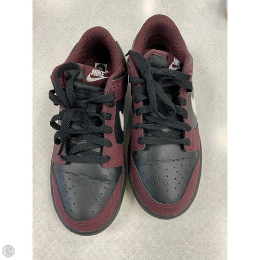 Shoes Athletic By Nike In Maroon, Size: 6.5