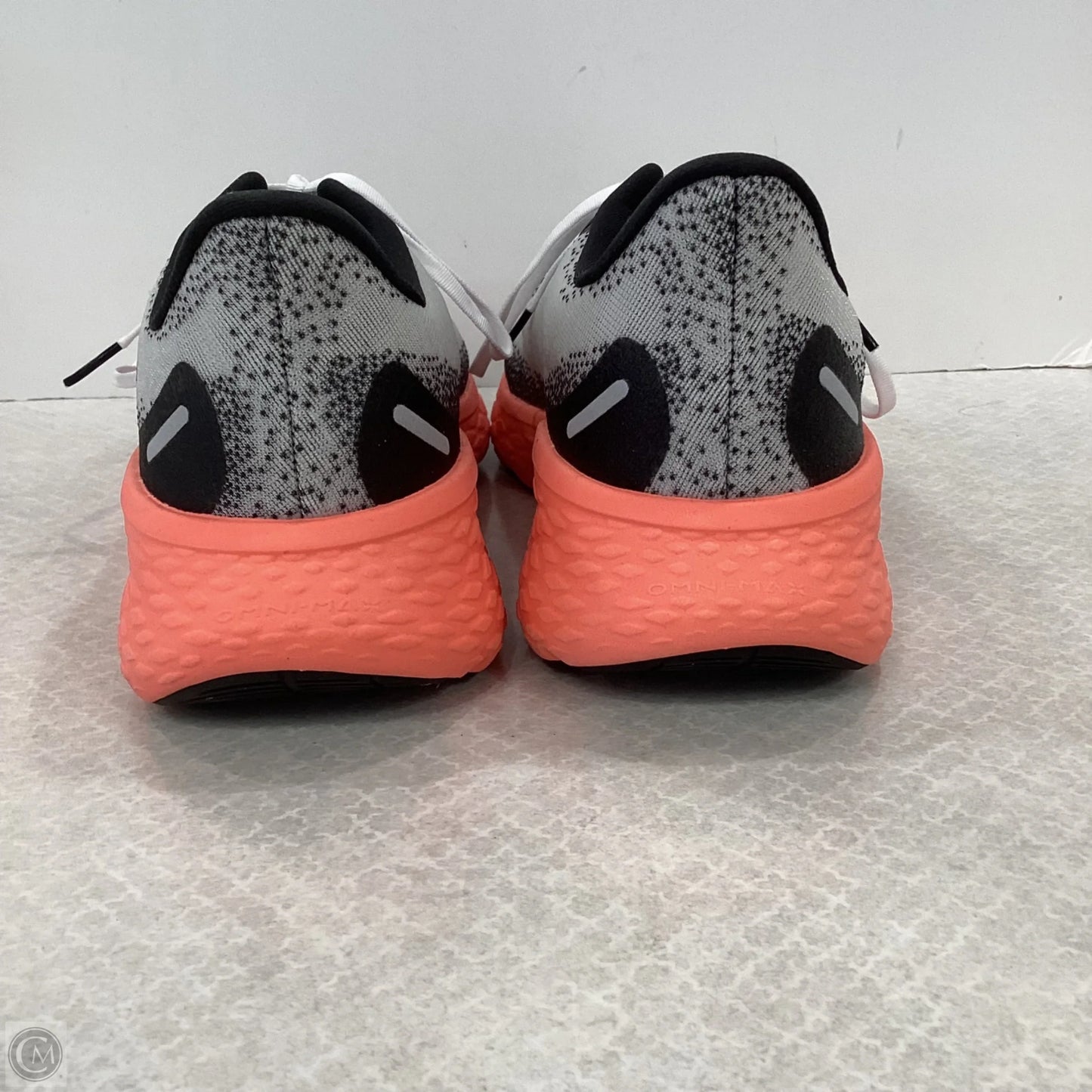 Shoes Athletic By Columbia In Grey & Pink, Size: 11