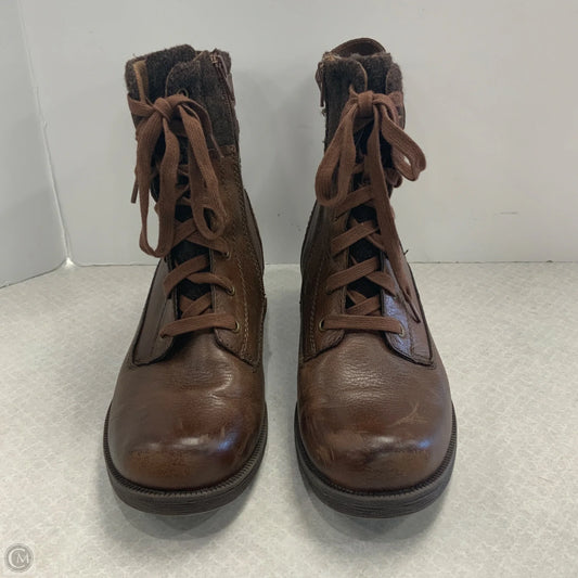 Boots Ankle Heels By Earth Origins In Brown, Size: 8.5