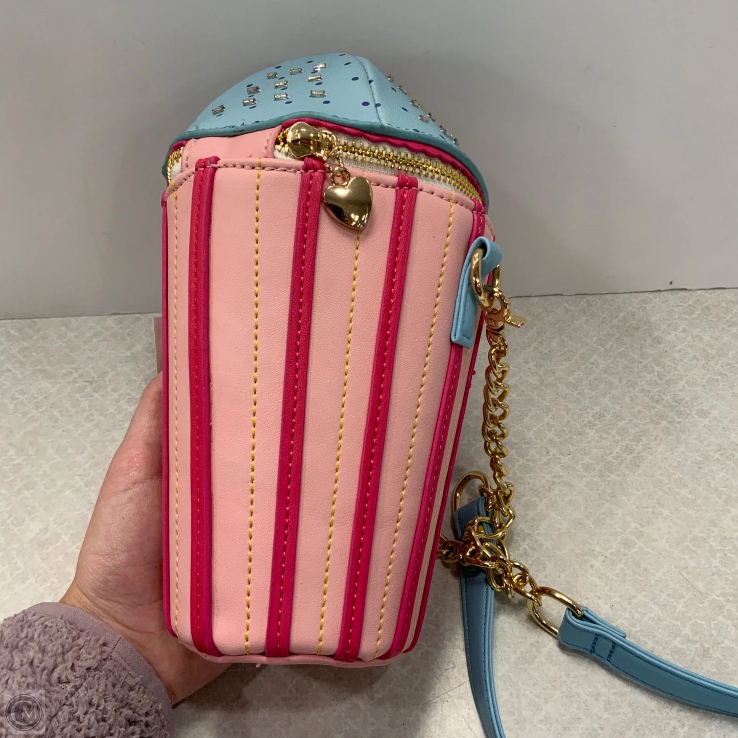 Crossbody By Clothes Mentor, Size: Small