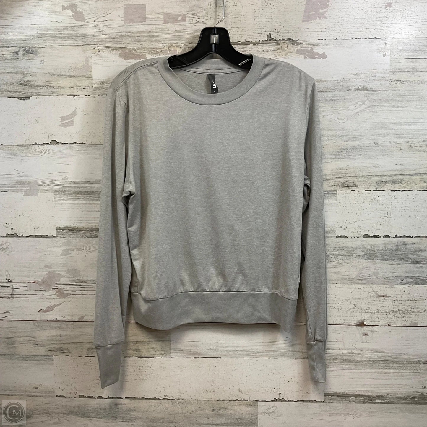 Athletic Top Long Sleeve Crewneck By Vuori In Grey, Size: M