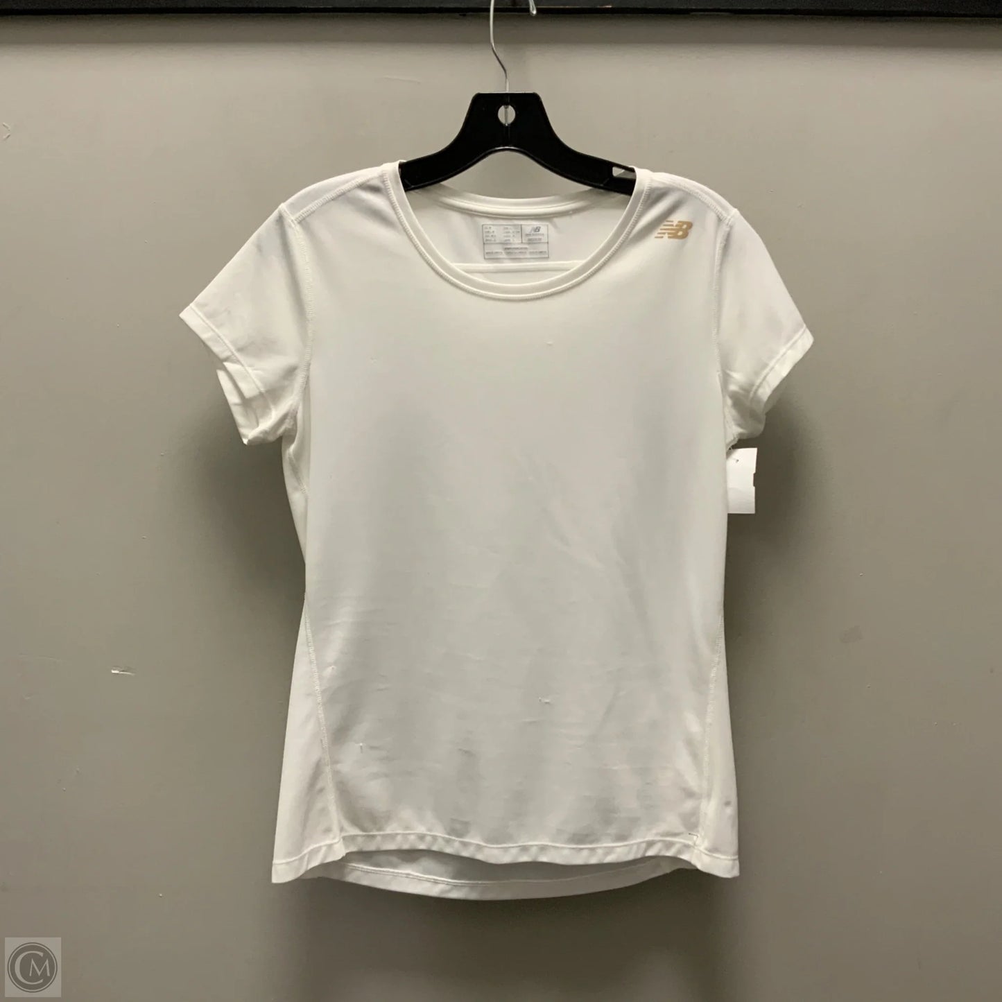 Athletic Top Short Sleeve By New Balance In White, Size: M