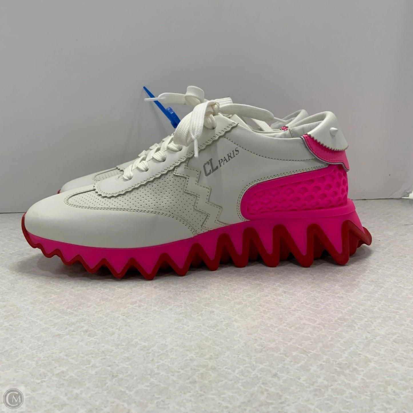 Shoes Luxury Designer By Christian Louboutin In White, Size: 8.5