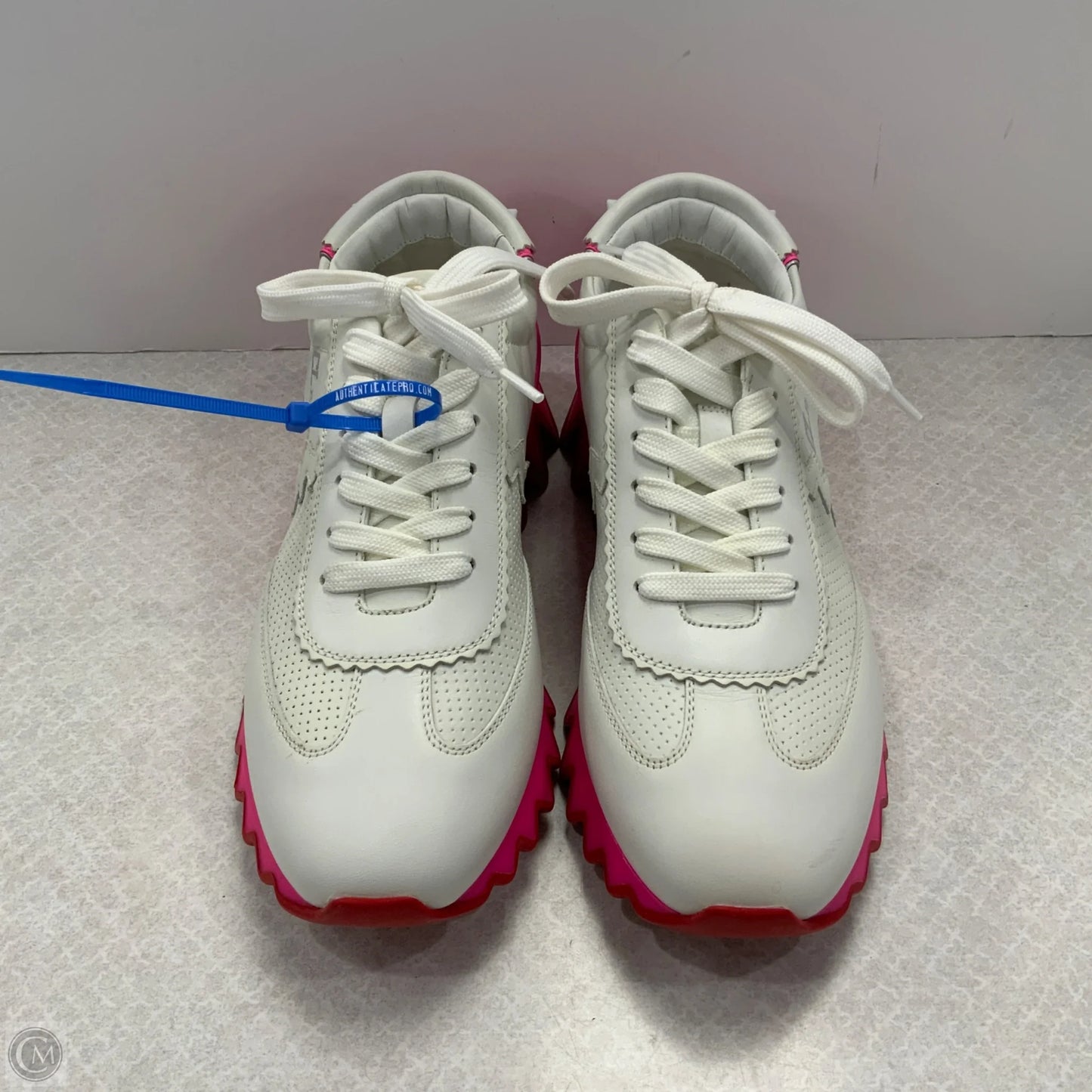 Shoes Luxury Designer By Christian Louboutin In White, Size: 8.5