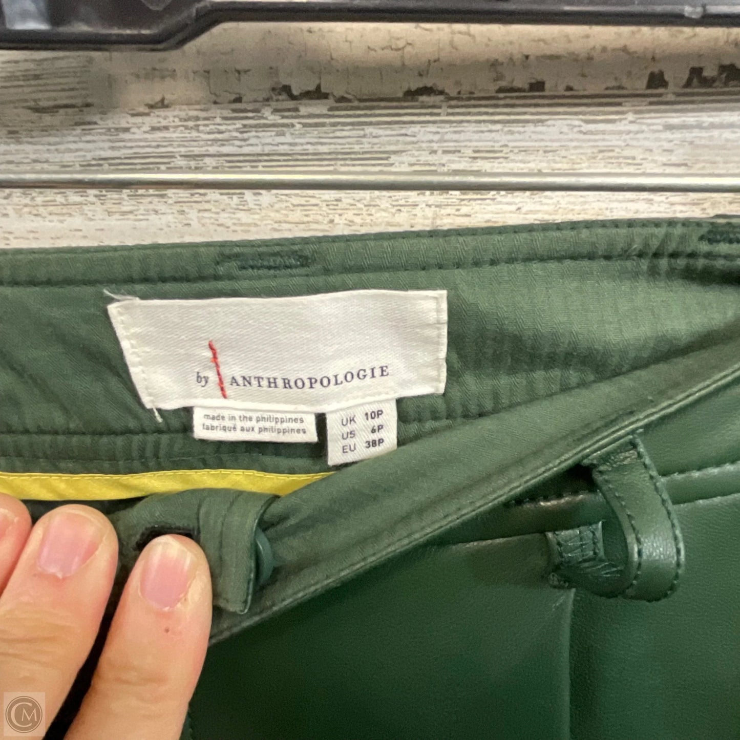 Pants Cropped By Anthropologie In Green, Size: 6p