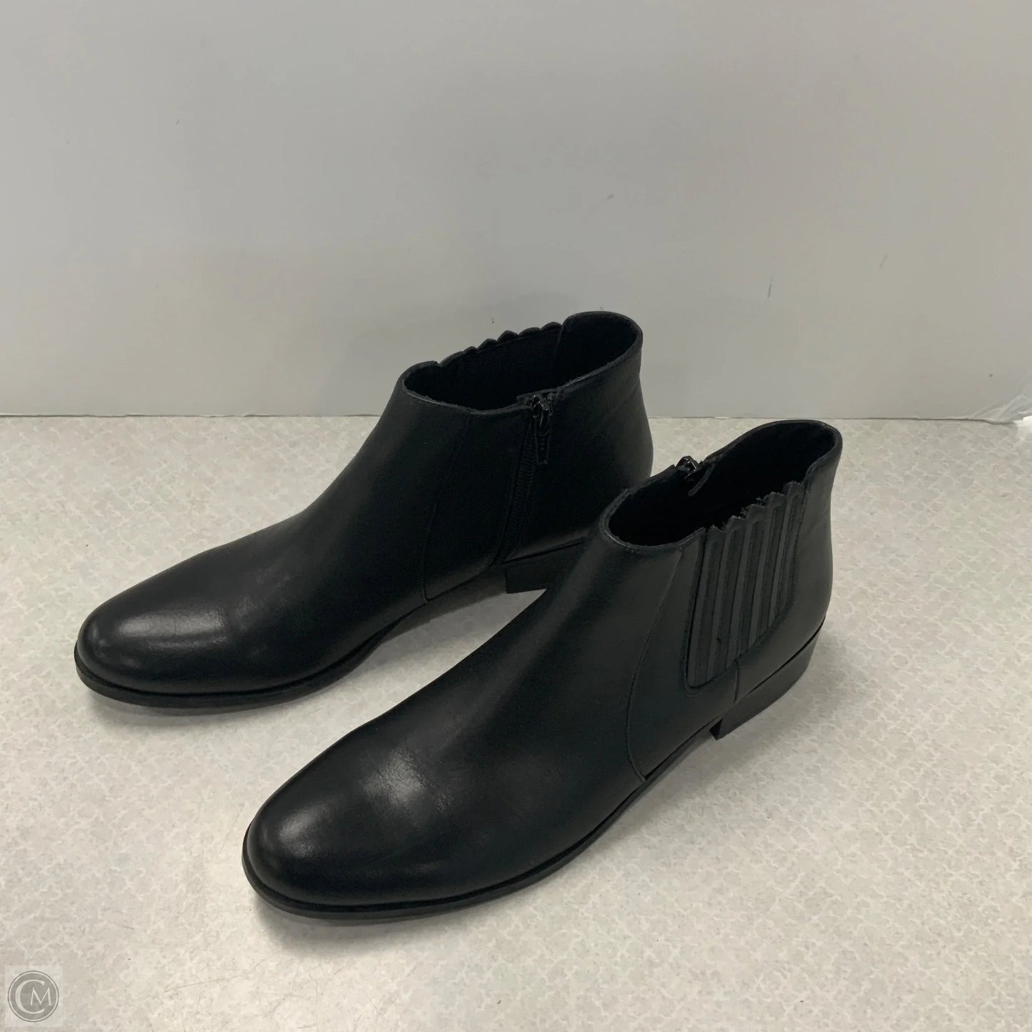 Boots Ankle Flats By Vaneli In Black, Size: 8