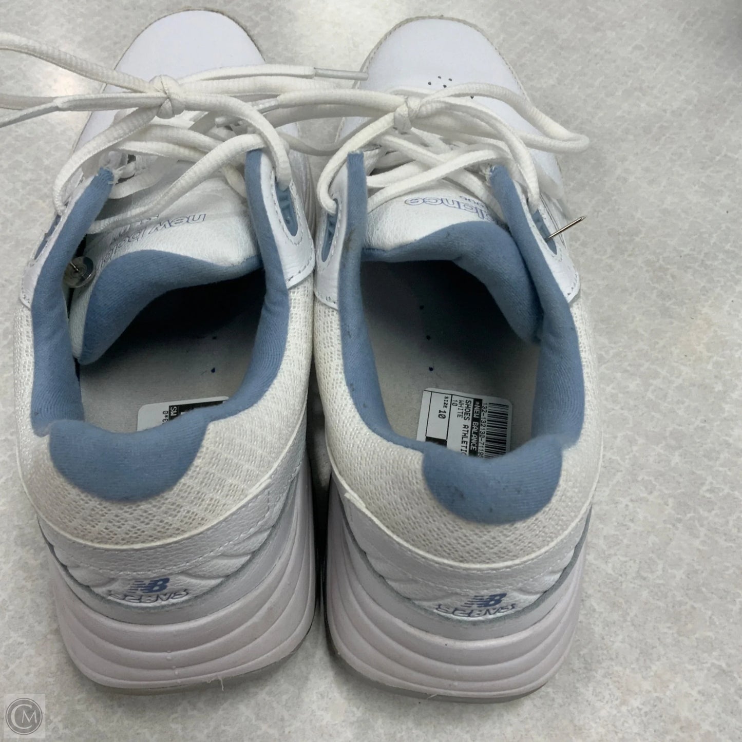 Shoes Athletic By New Balance In White, Size: 10