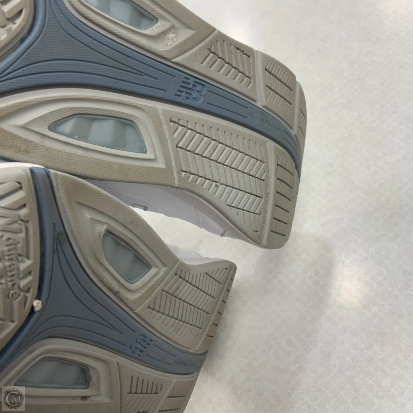 Shoes Athletic By New Balance In White, Size: 10